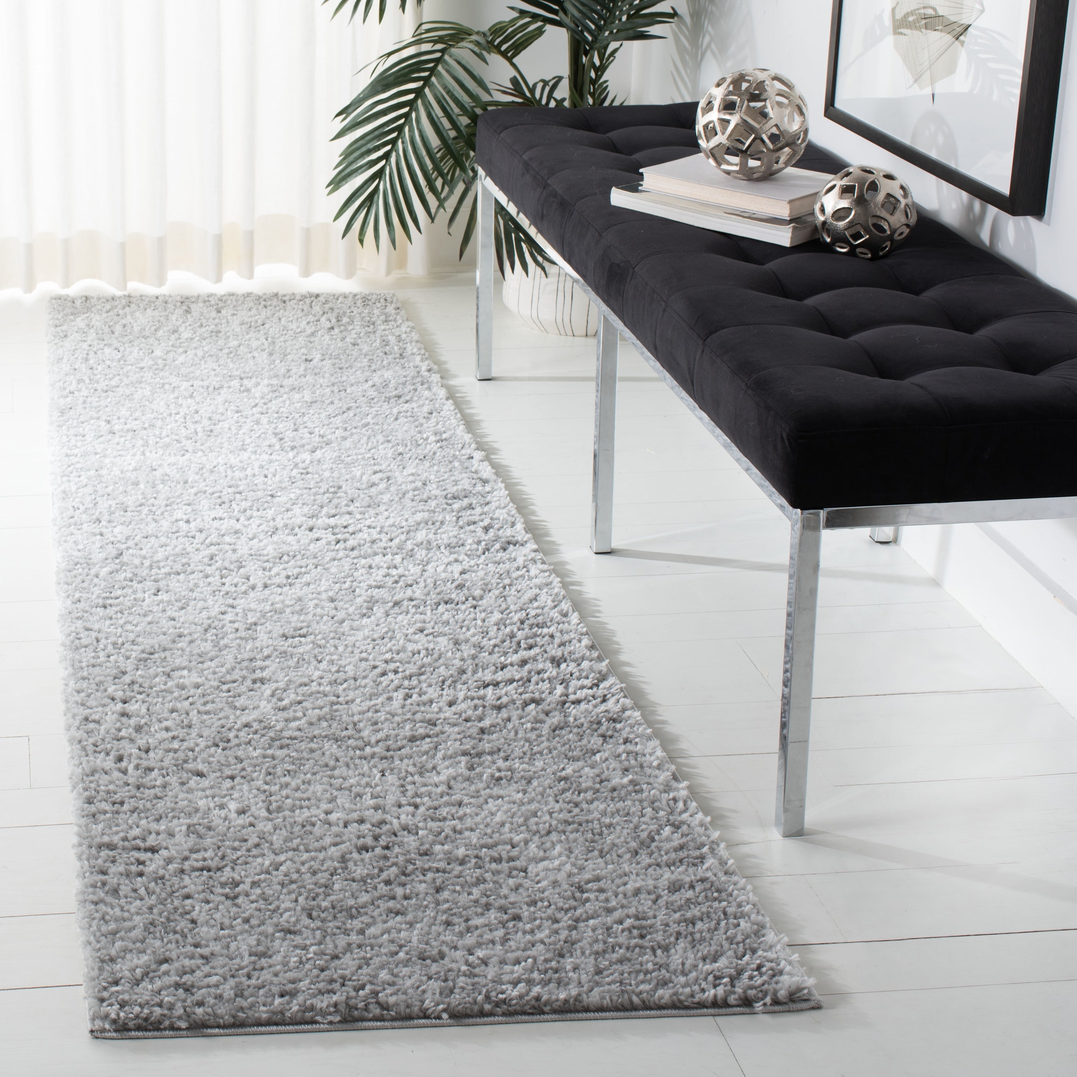 Tapis SAFAVIEH August Wilhelma Shag uni de 3 cm d'épaisseur
