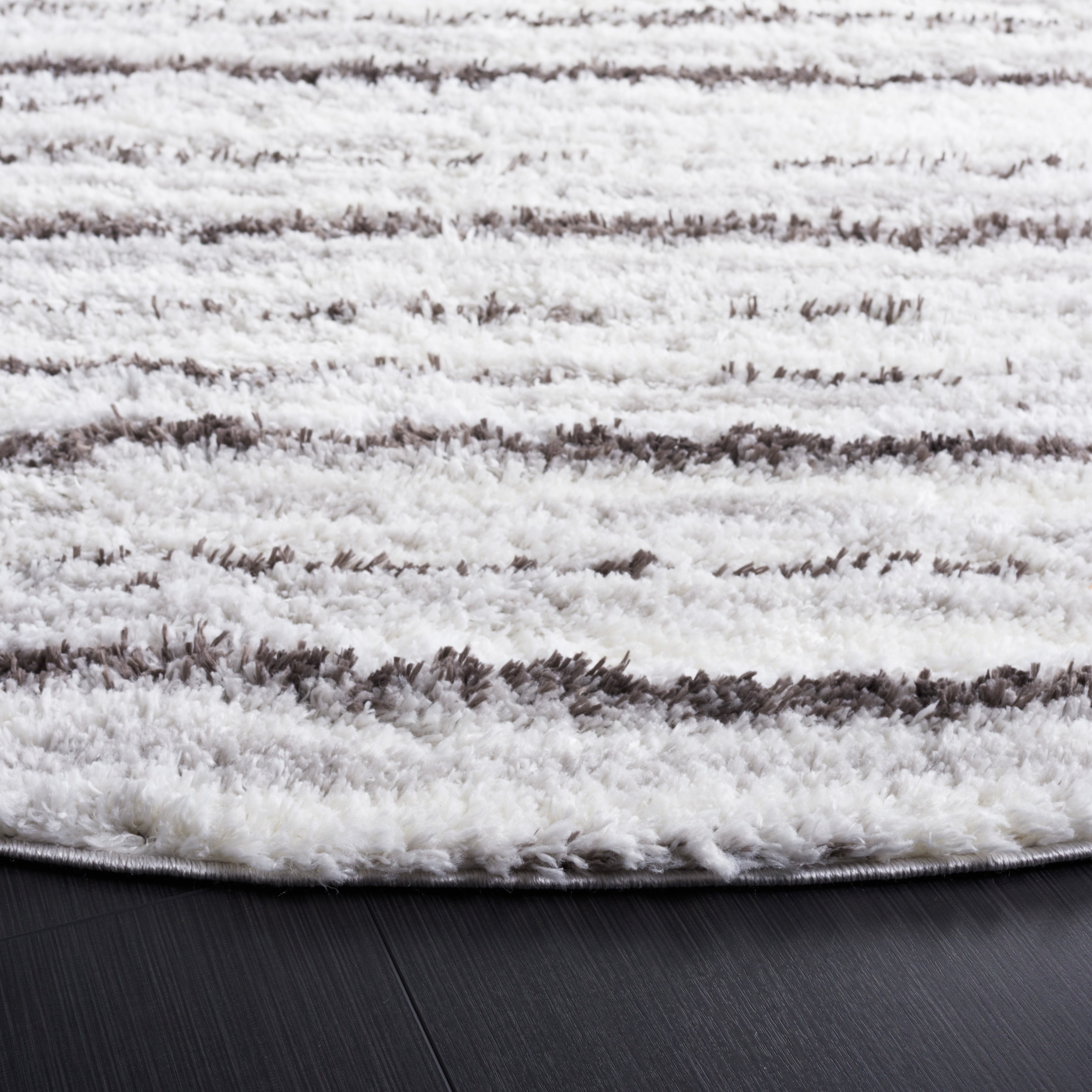 Tapis berbère SafiVieh à poils longs Sahire