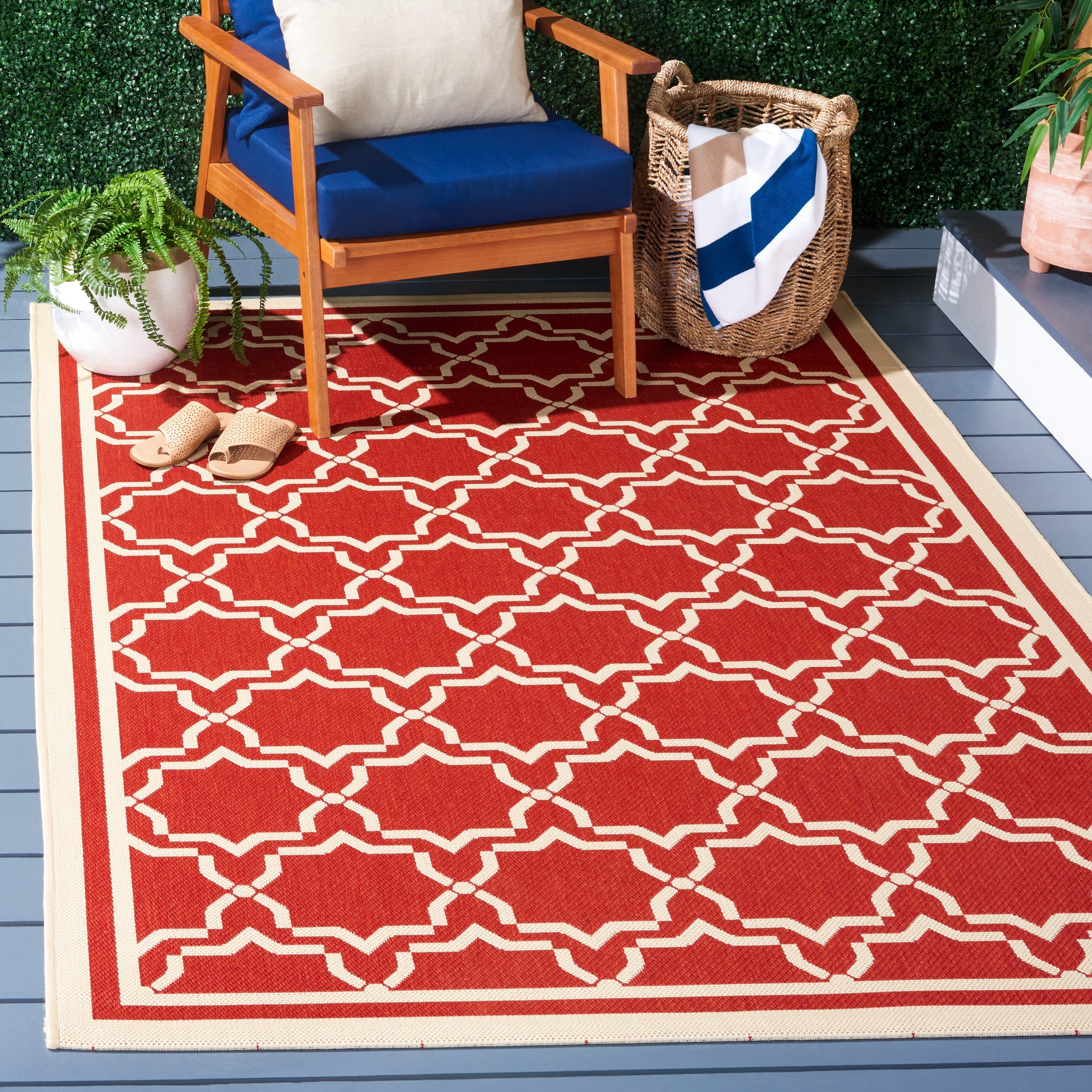 SAFAVIEH Courtyard Gulsin Indoor/ Outdoor Waterproof Patio Backyard Rug