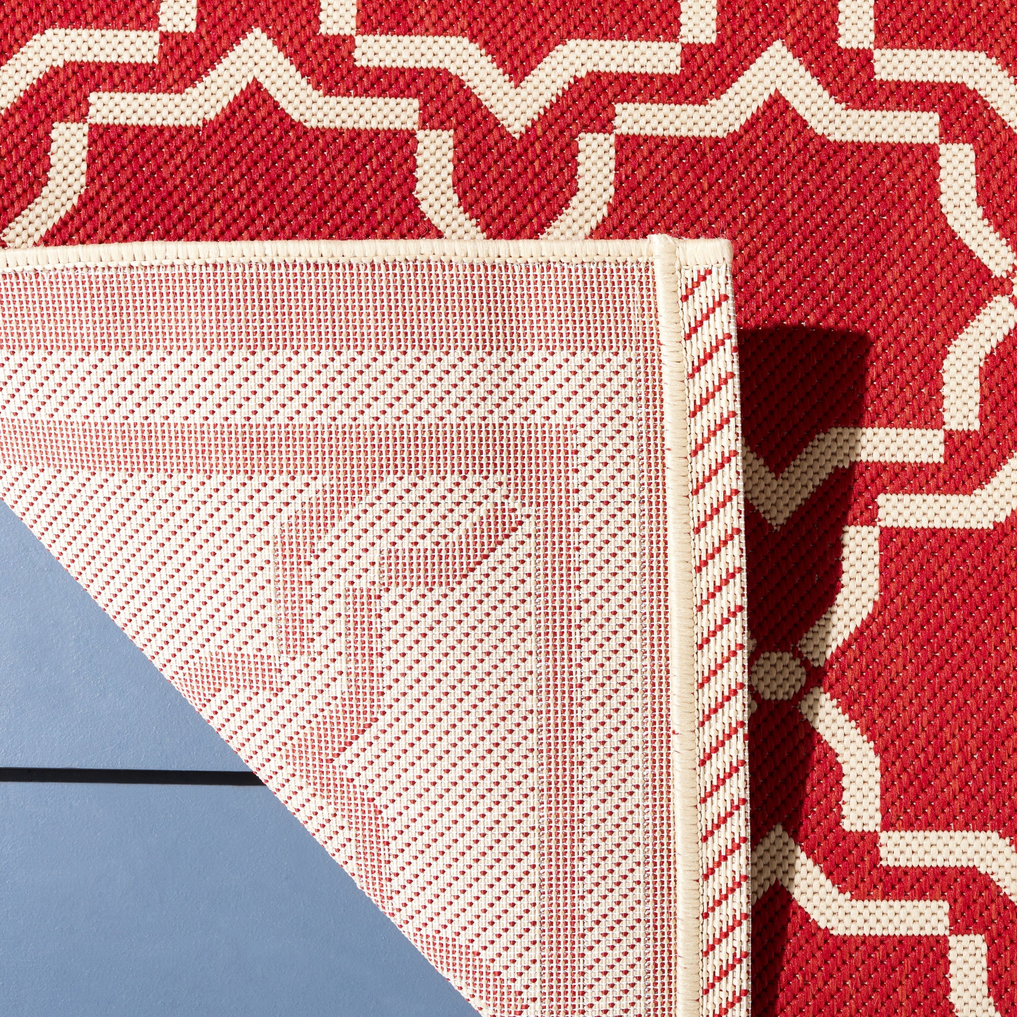 SAFAVIEH Courtyard Gulsin Indoor/ Outdoor Waterproof Patio Backyard Rug