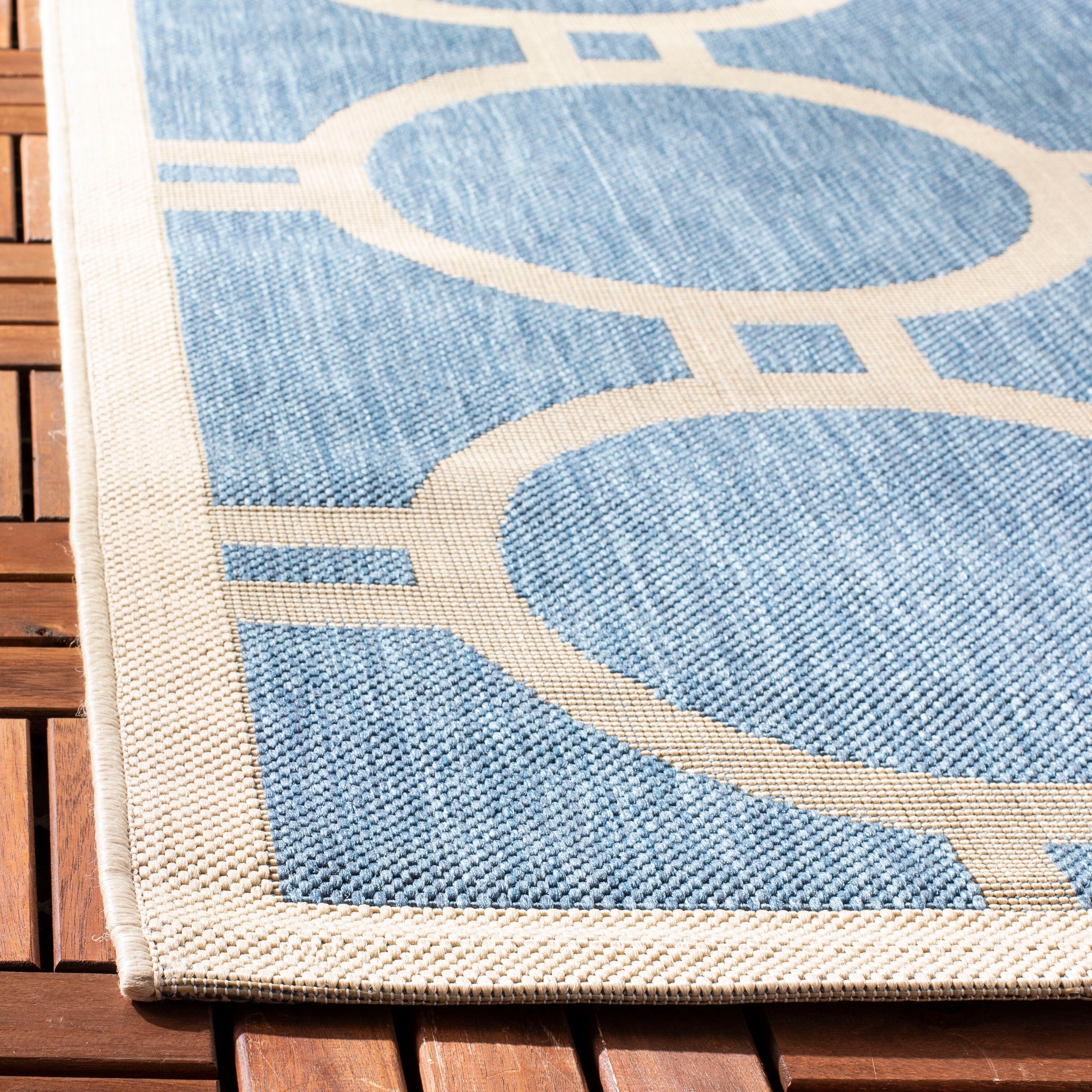 SAFAVIEH Courtyard Nira Indoor/ Outdoor Waterproof Patio Backyard Rug