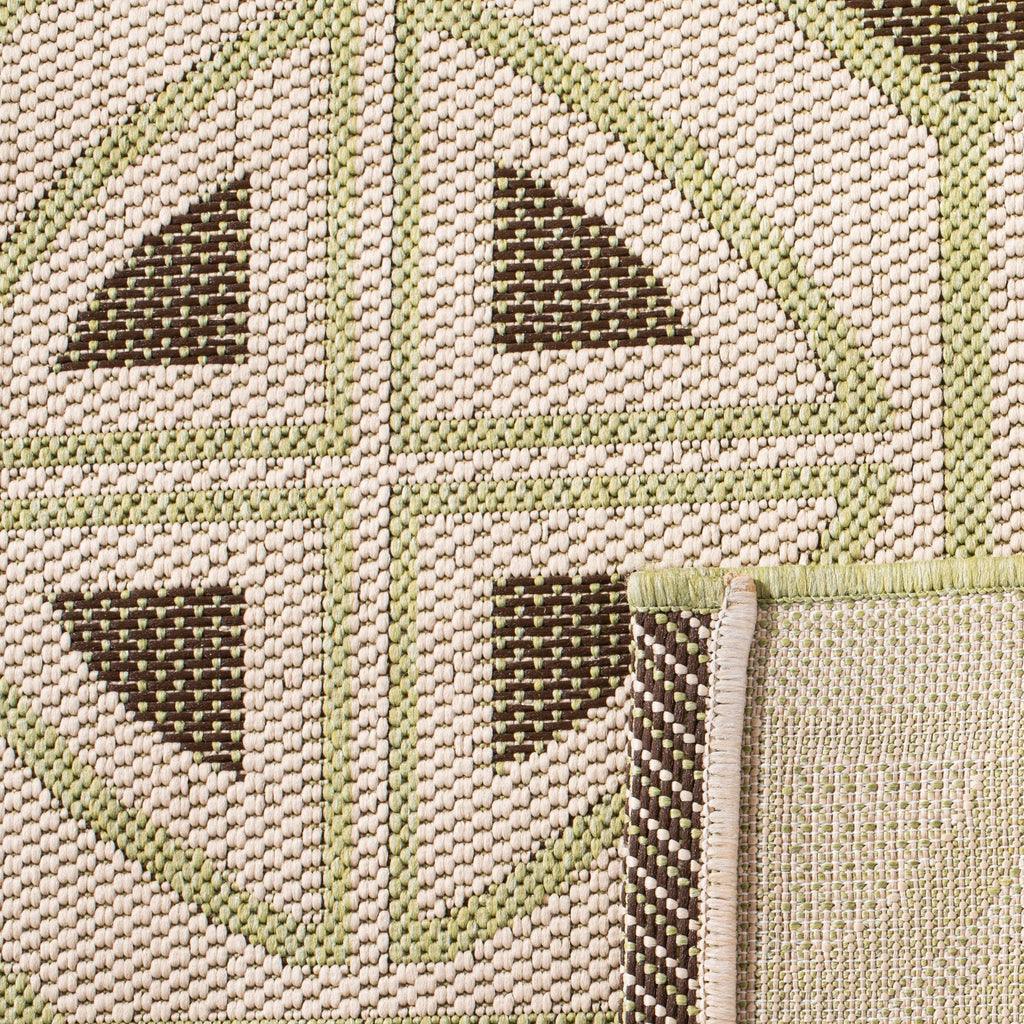 SAFAVIEH Courtyard Saundra Indoor/ Outdoor Waterproof Patio Backyard Rug