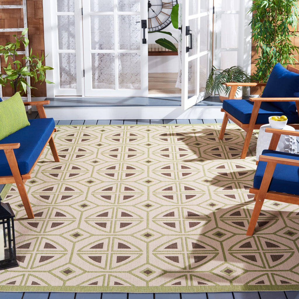 SAFAVIEH Courtyard Saundra Indoor/ Outdoor Waterproof Patio Backyard Rug