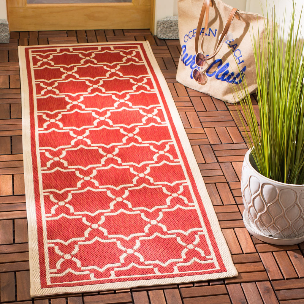 SAFAVIEH Courtyard Thomasina Indoor/ Outdoor Waterproof Patio Backyard Rug