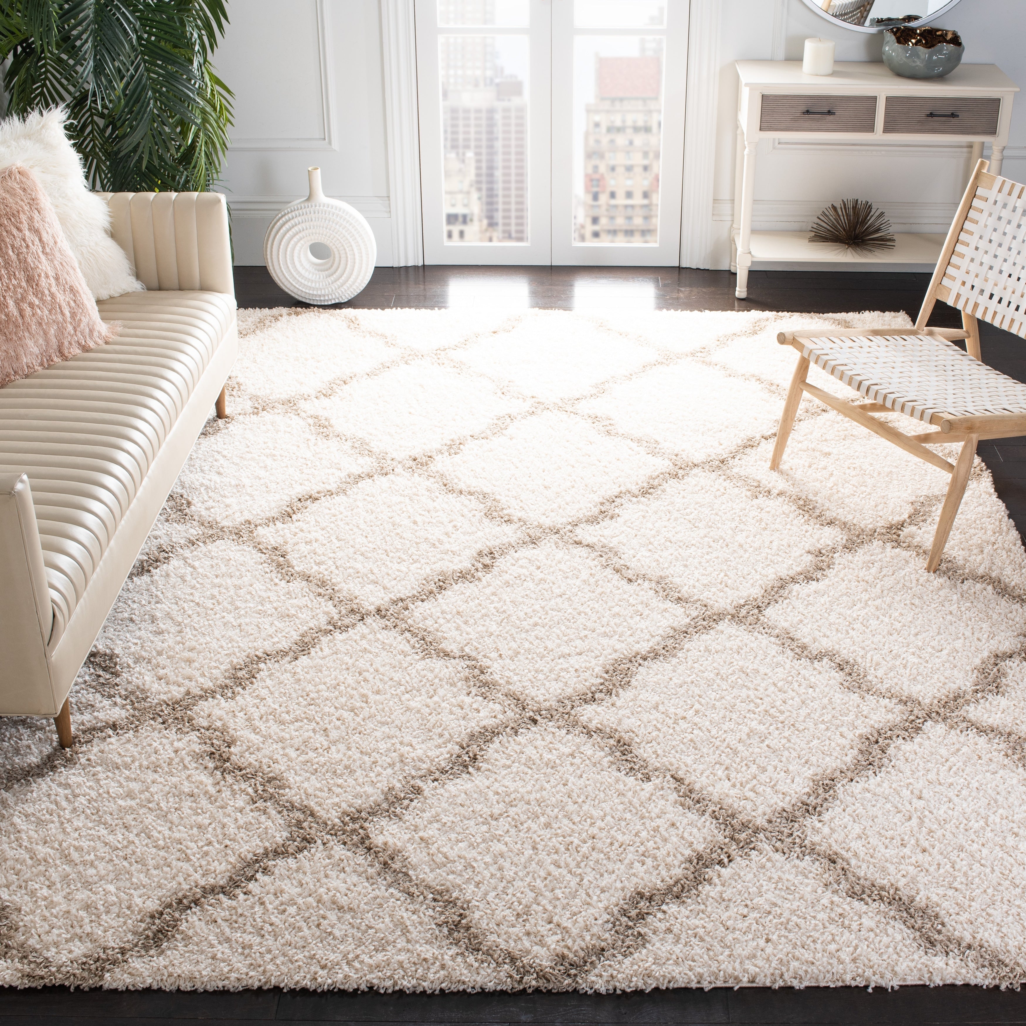SAFAVIEH Dallas Shag Darina Trellis 1.5-inch Thick Rug