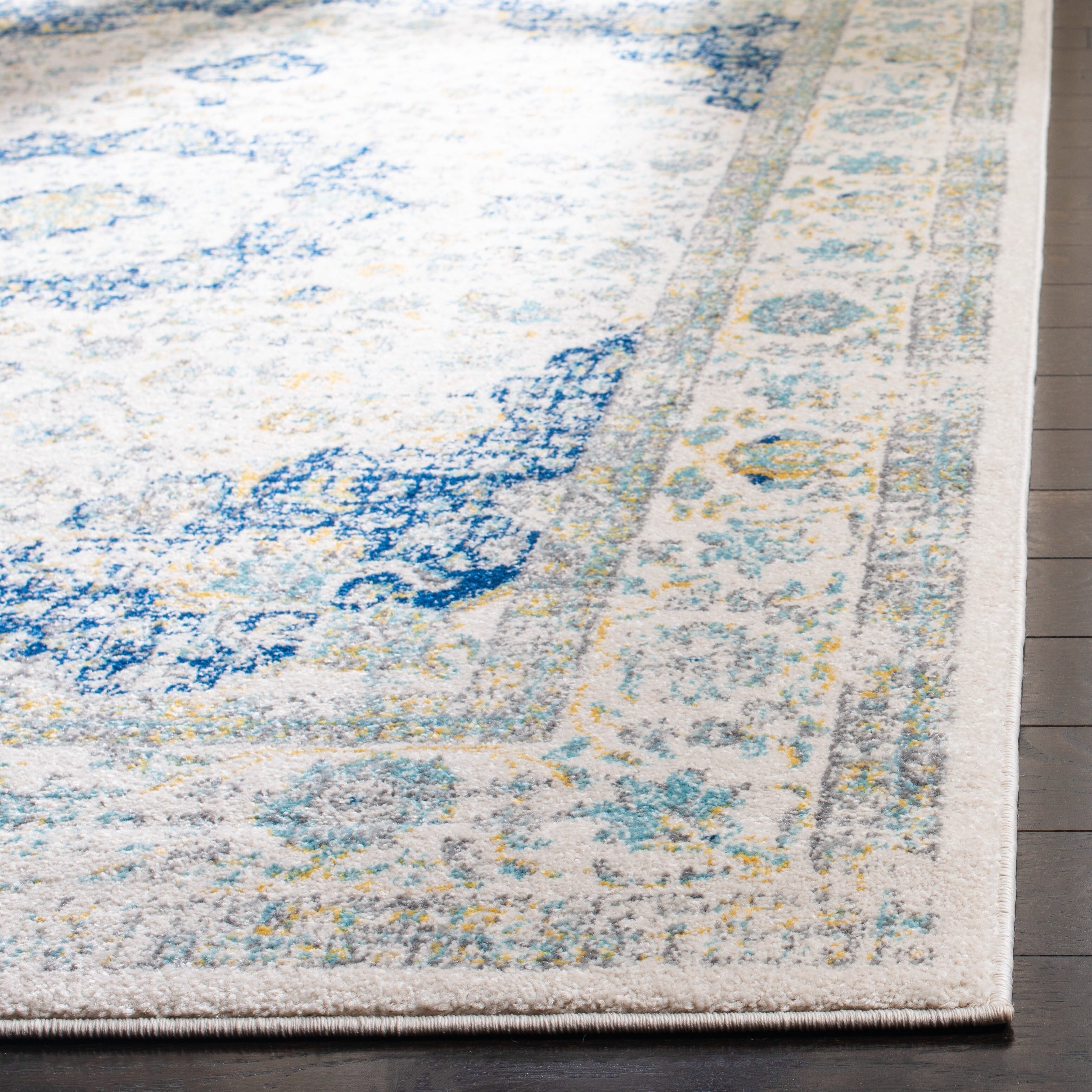 SAFAVIEH Evoke Jentje Vintage Shabby Chic Oriental Rug