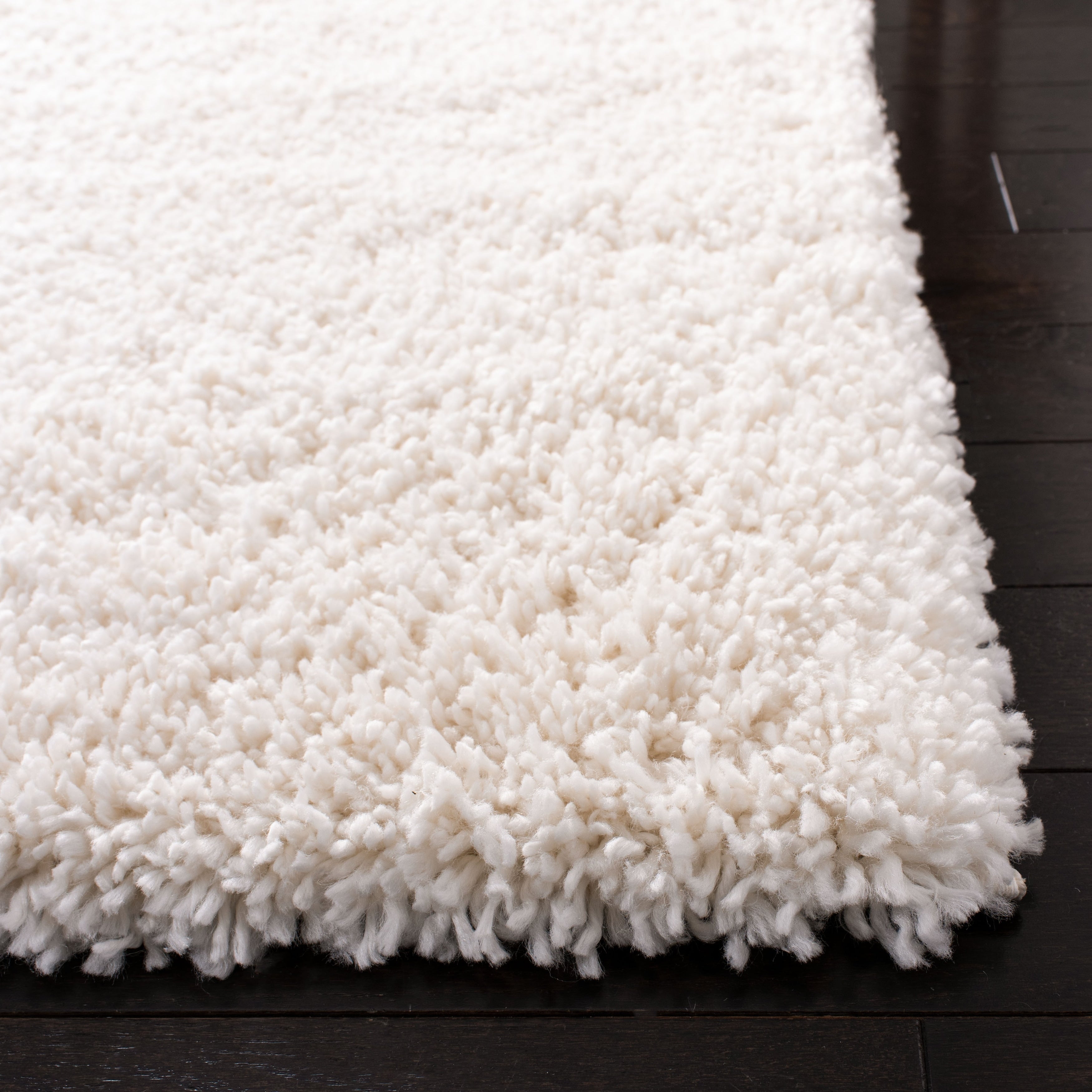 SAFAVIEH Fontana Shag Dagi Solid 2-inch Thick Rug