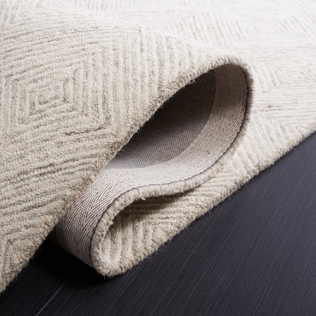 SAFAVIEH Handmade Abstract Yoshiya Modern Wool Rug