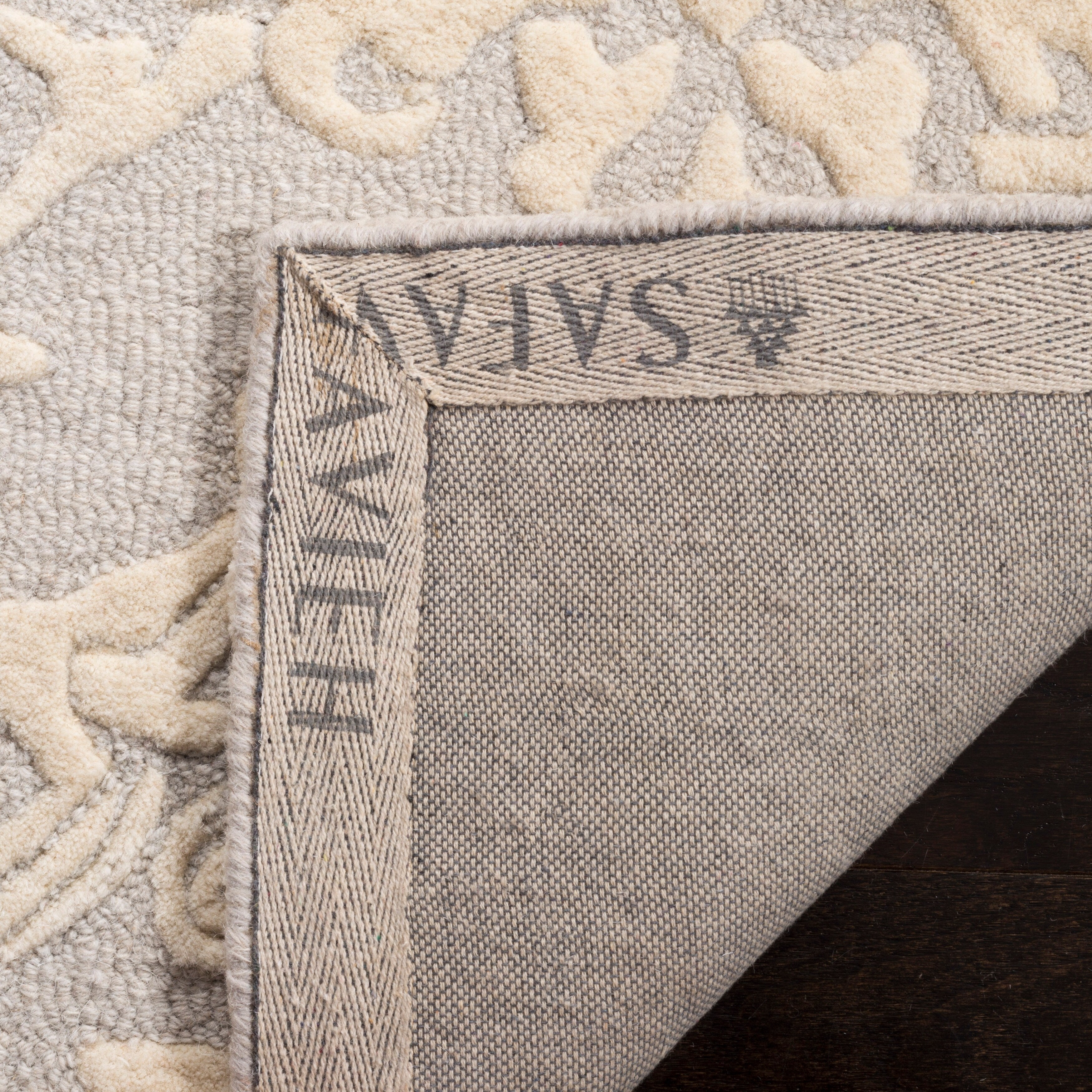 SAFAVIEH Handmade Blossom Ambroisine Modern Floral Wool Rug