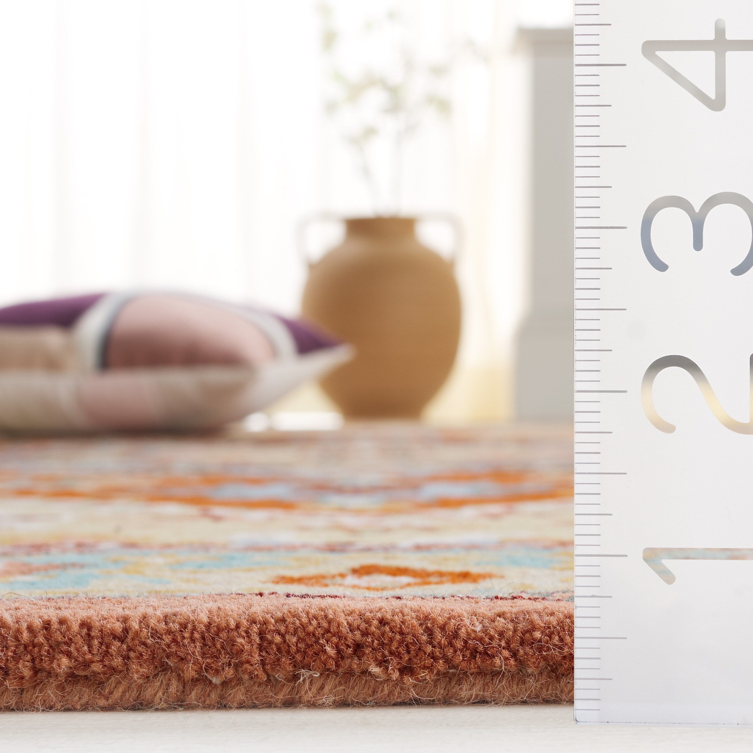 SAFAVIEH Handmade Heritage Carrol Traditional Oriental Wool Rug