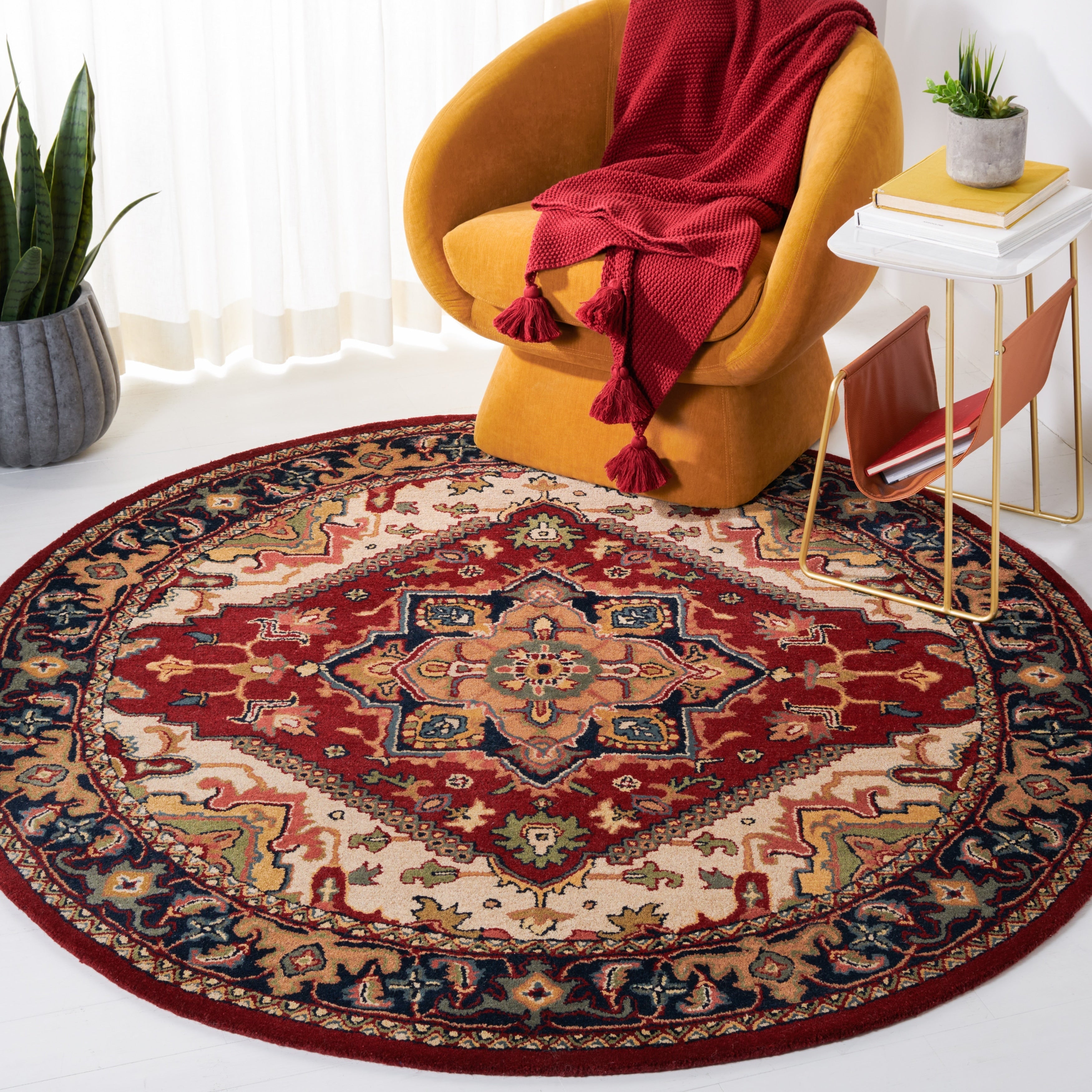 SAFAVIEH Handmade Heritage Carrol Traditional Oriental Wool Rug