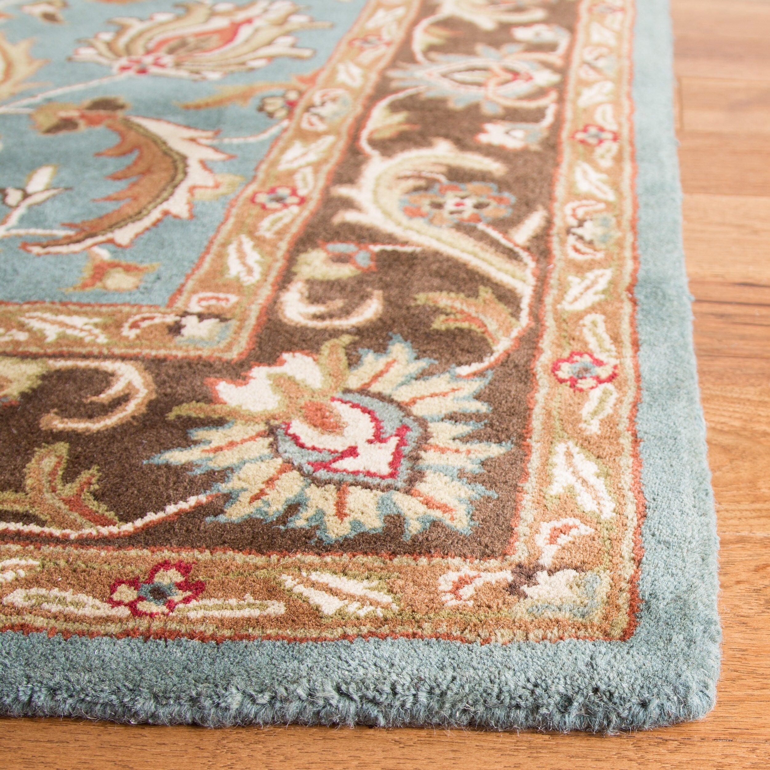 SAFAVIEH Handmade Heritage Full Bloom Traditional Oriental Wool Rug