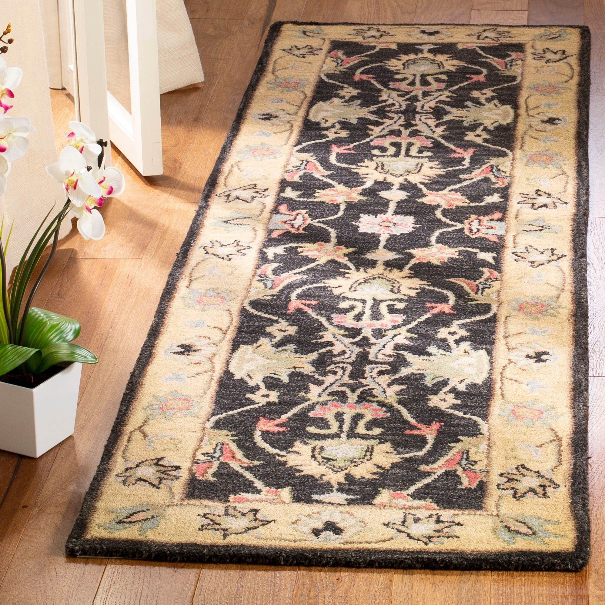 SAFAVIEH Handmade Heritage Kimono Traditional Oriental Wool Rug