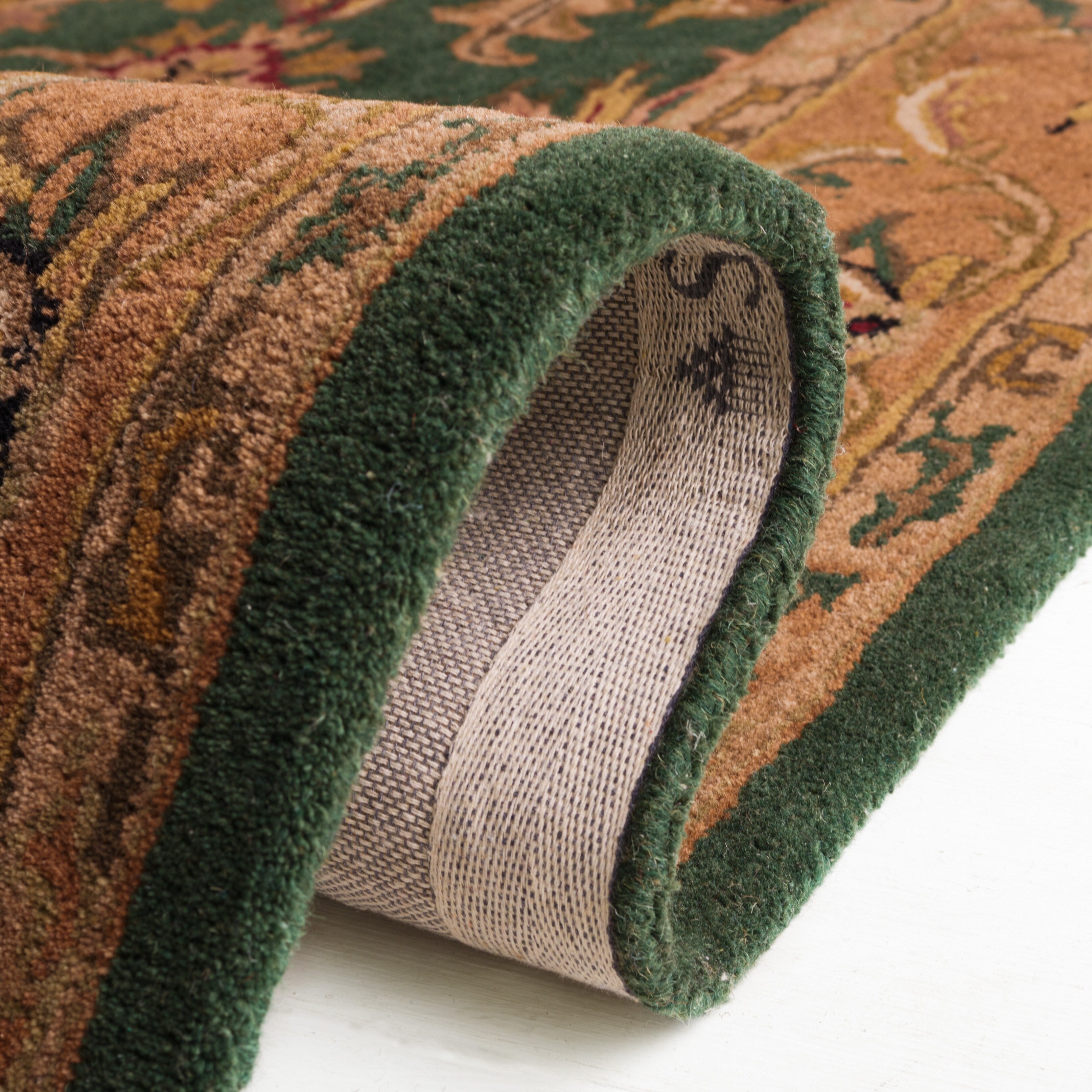 SAFAVIEH Handmade Heritage Lion Traditional Oriental Wool Rug