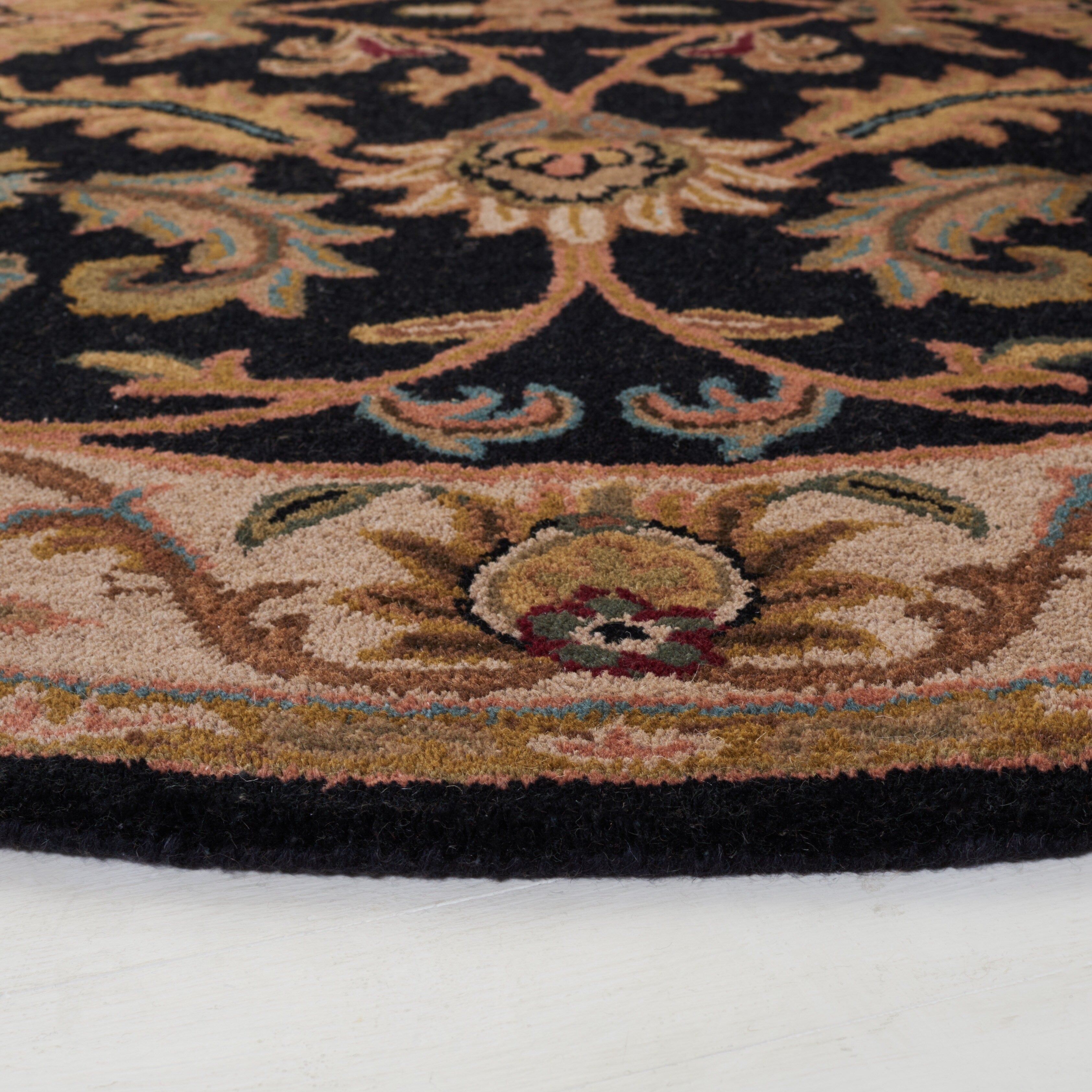 SAFAVIEH Handmade Heritage Lion Traditional Oriental Wool Rug