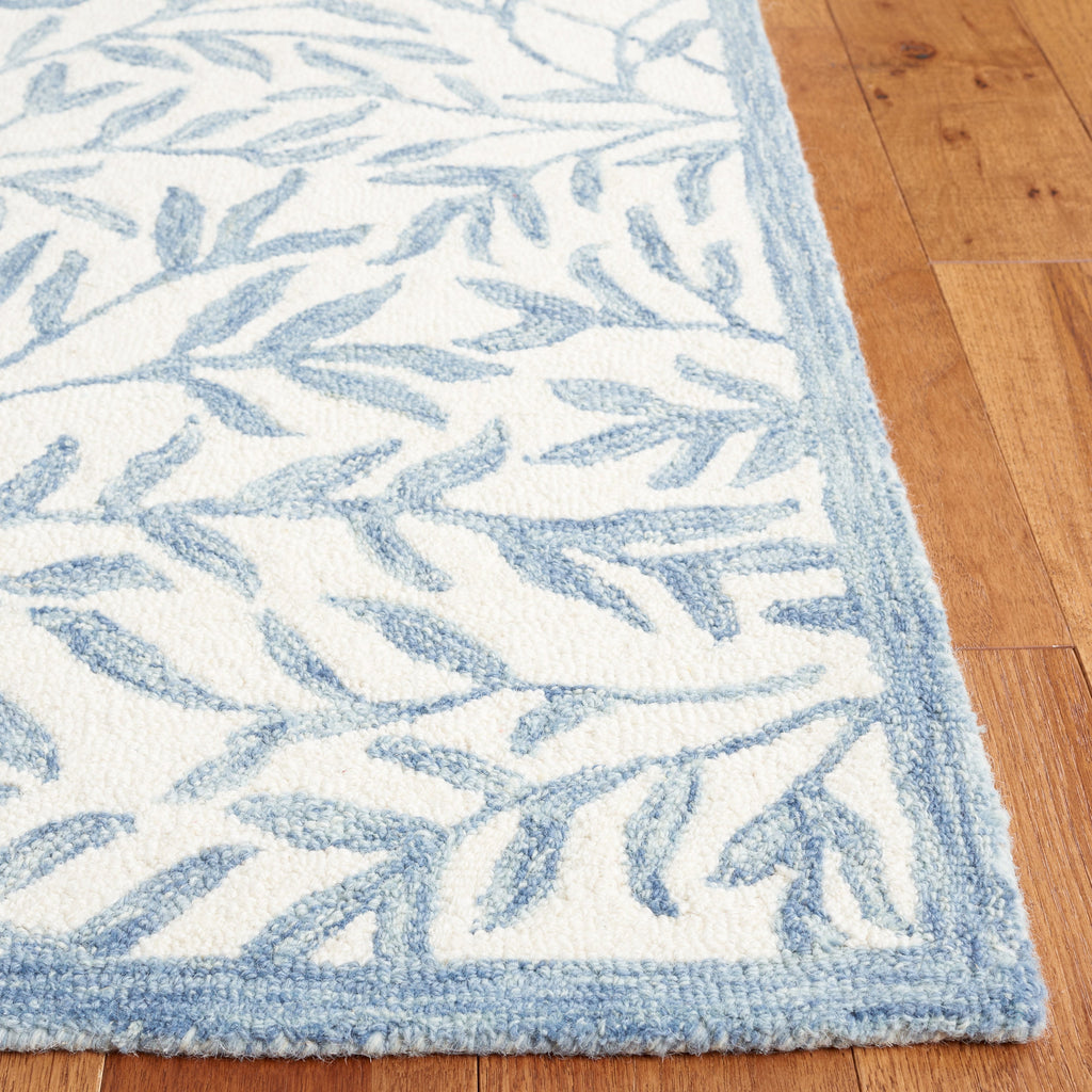SAFAVIEH Handmade Jardin Mariegret Wool Rug