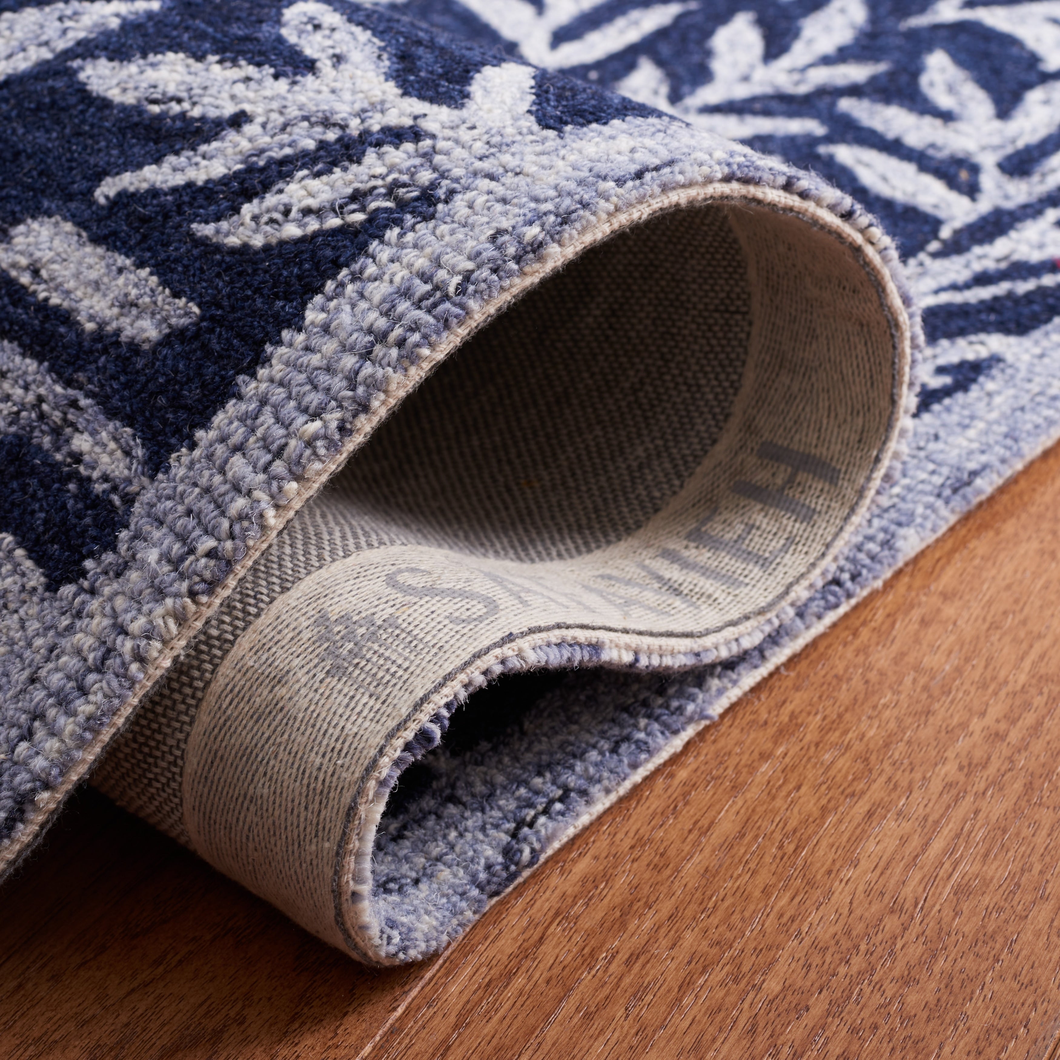 SAFAVIEH Handmade Jardin Mariegret Wool Rug