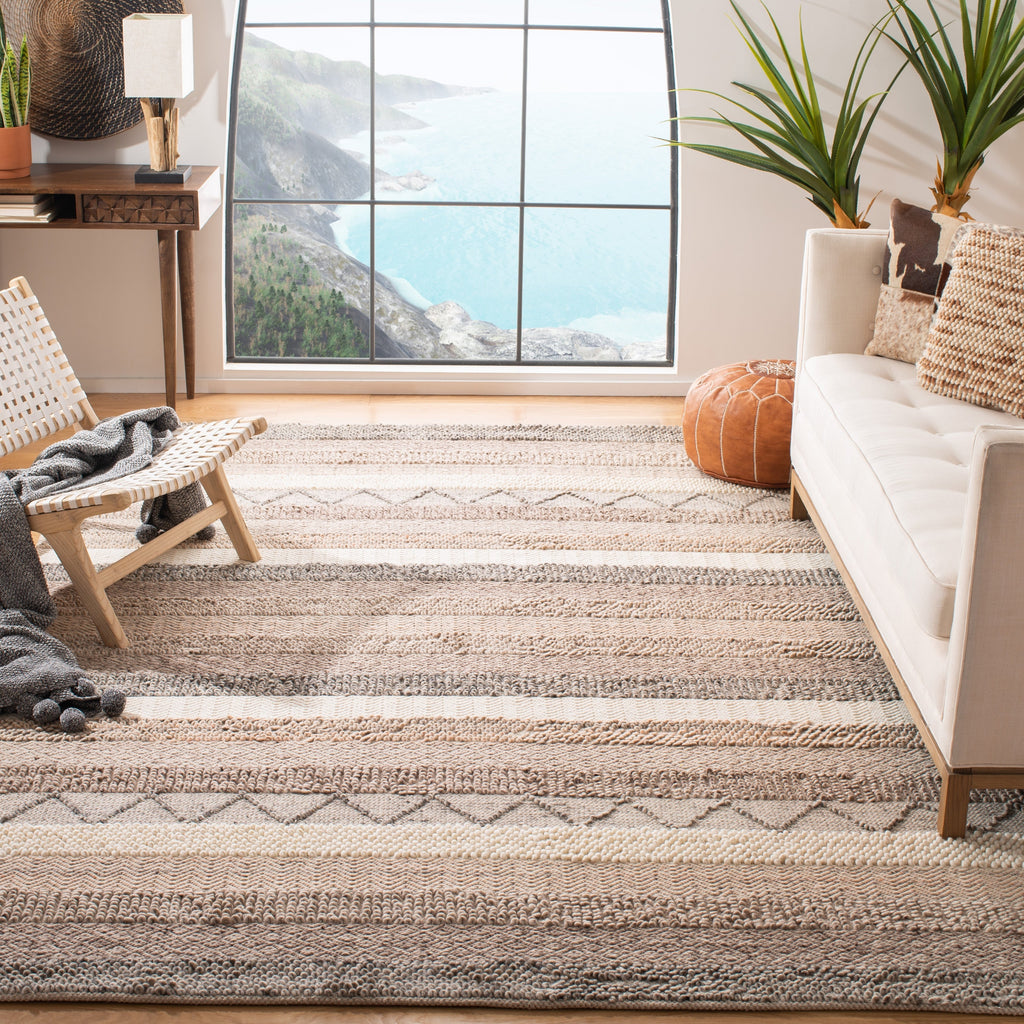 SAFAVIEH Handmade Natura Adamantini Wool Rug