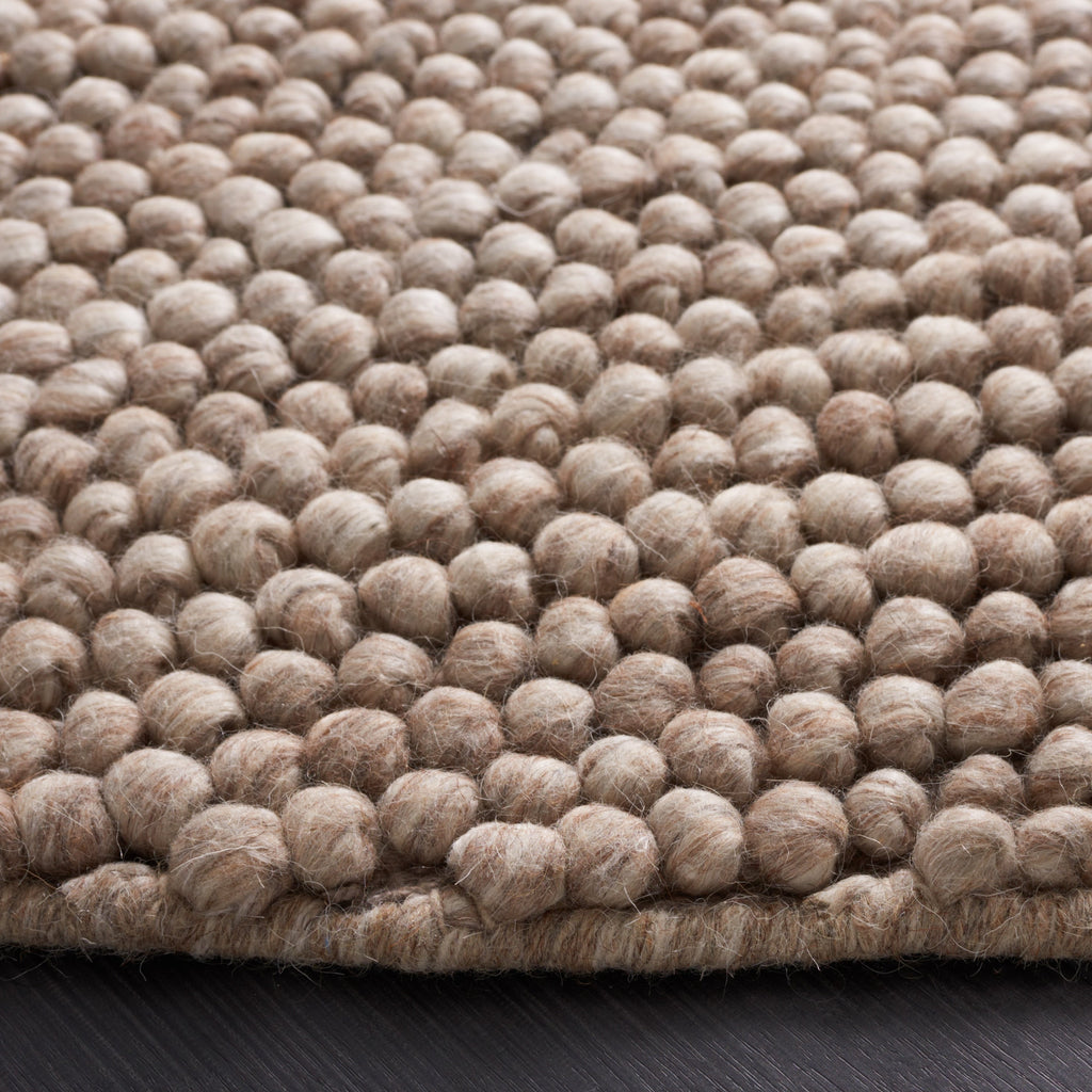 SAFAVIEH Handmade Natura Gonnie Wool Rug