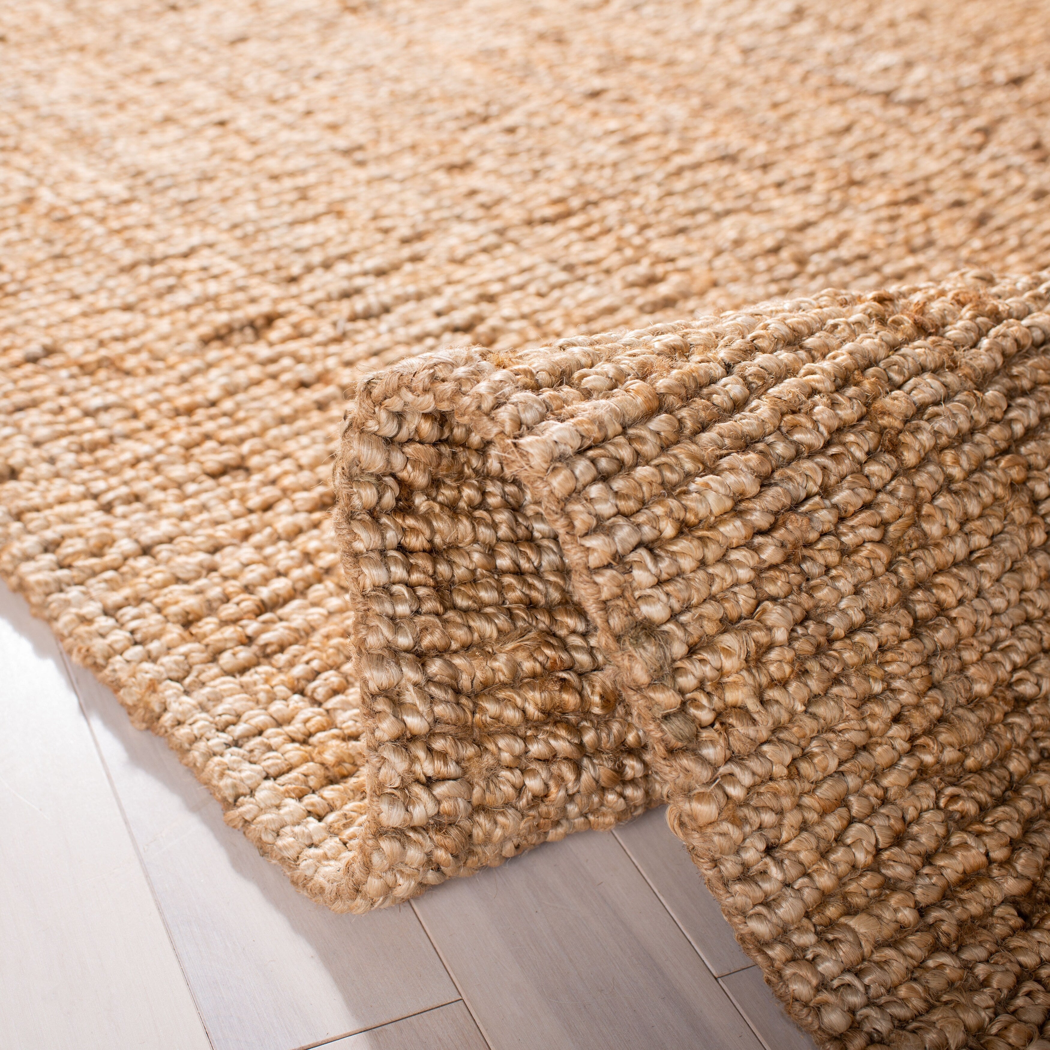 SAFAVIEH Handmade Natural Fiber Nihada Casual Solid Jute Rug