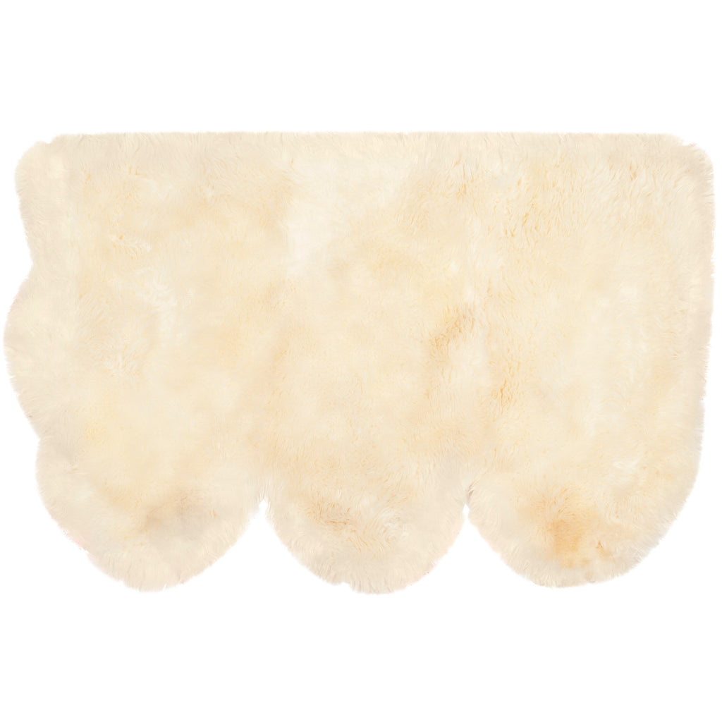 SAFAVIEH Handmade Sheepskin Brittnie Genuine Pelt Rug