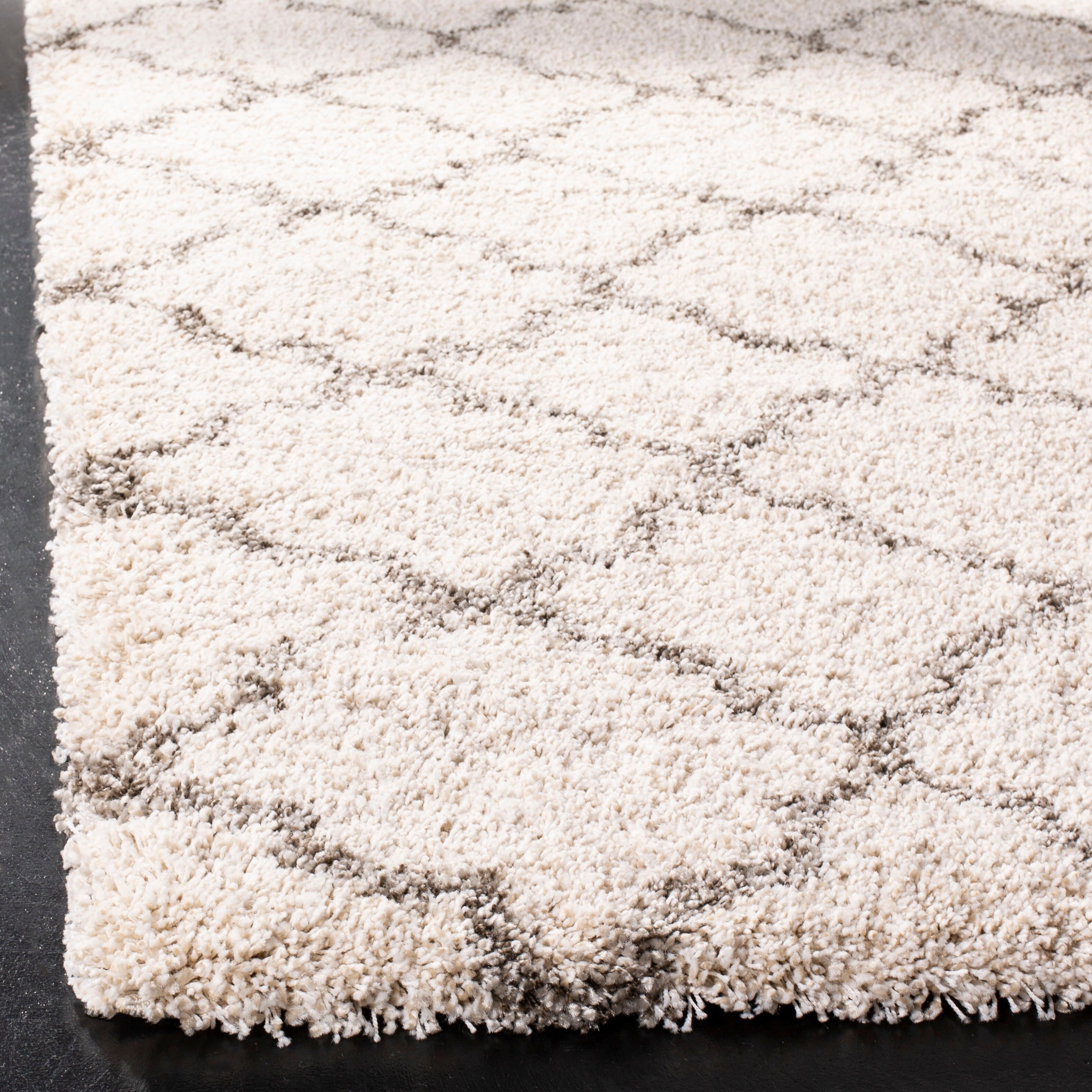 SAFAVIEH Hudson Shag Jeryl Glam Trellis 2-inch Area Rug
