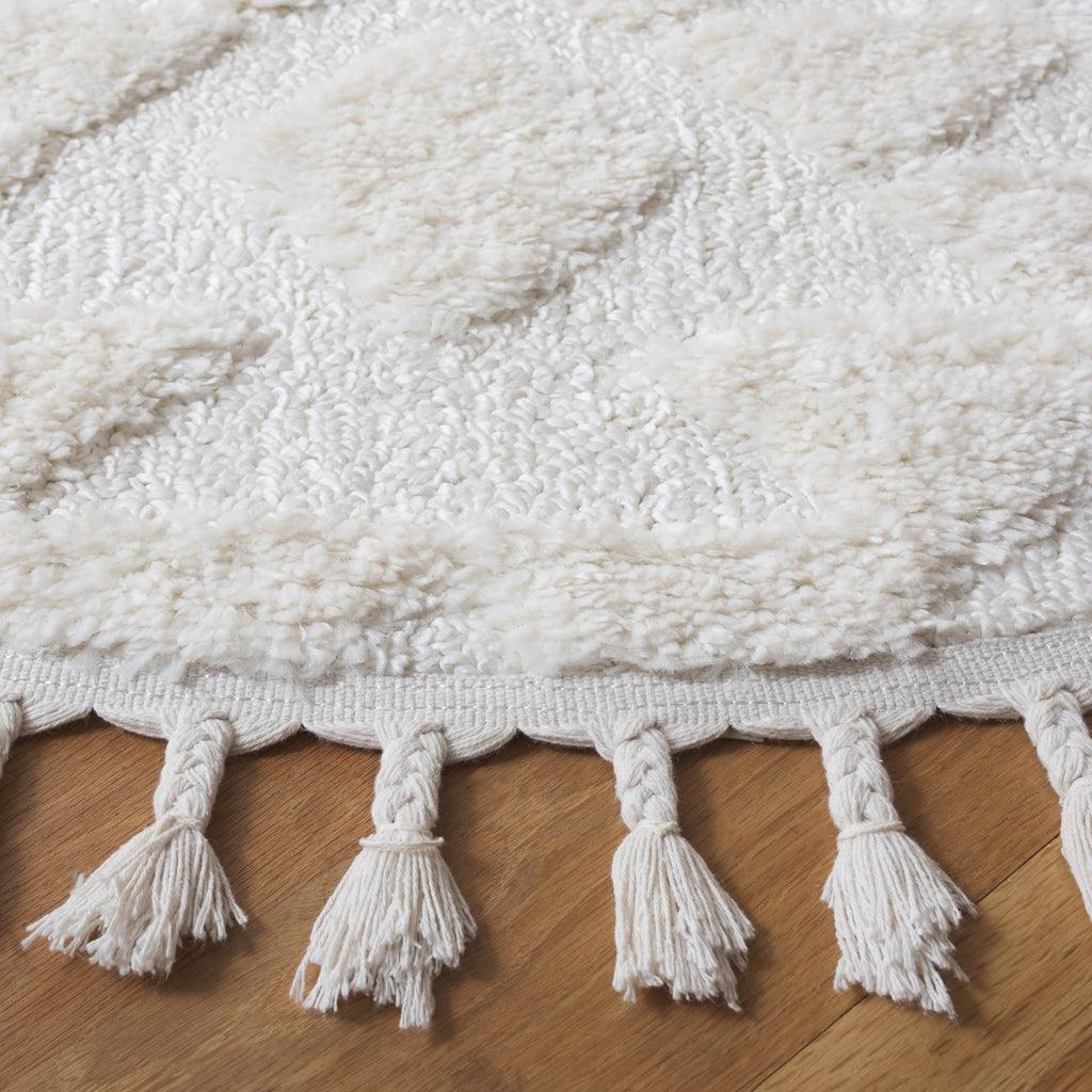 SAFAVIEH Moroccan Tassel Shag Delores 2-inch Thick Rug