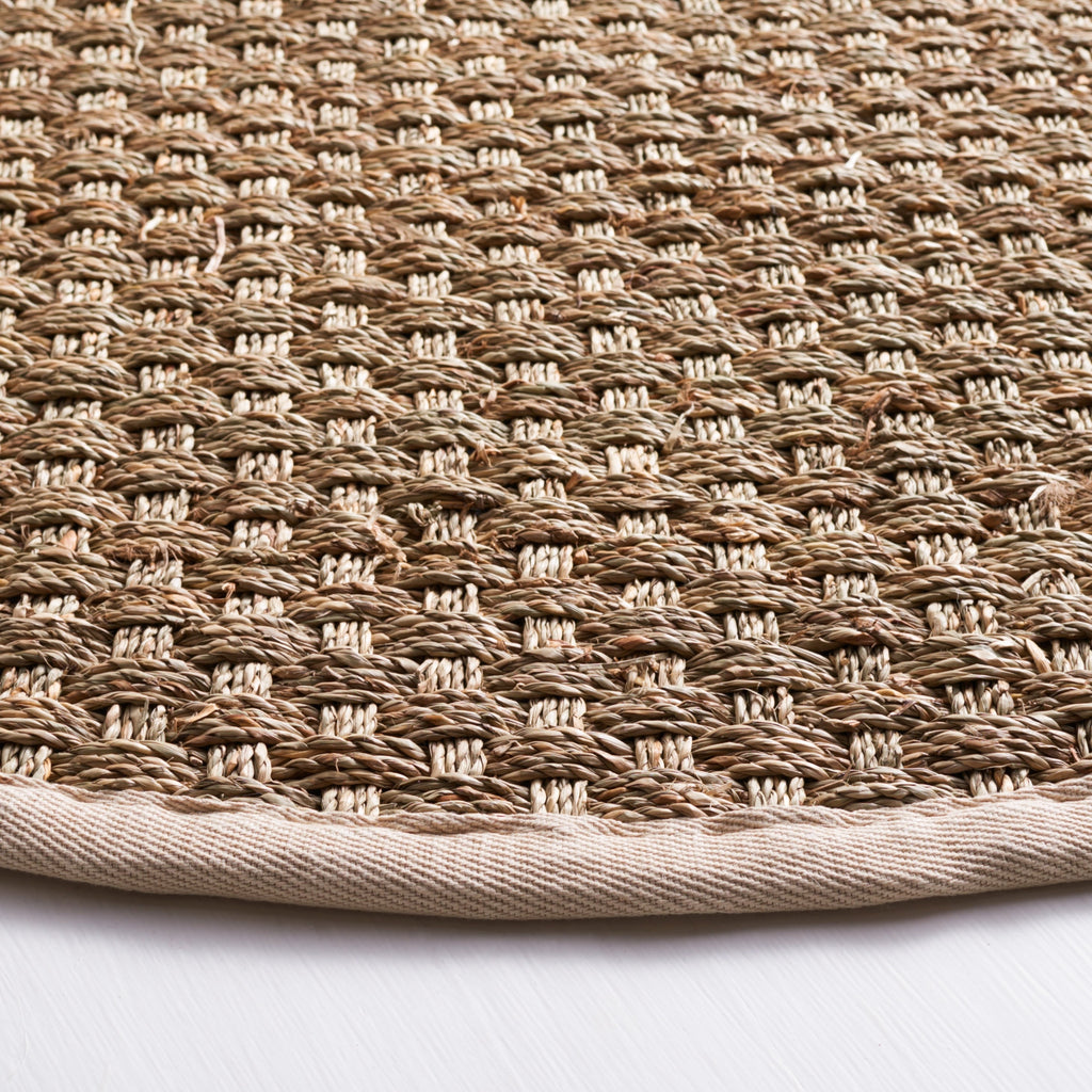 SAFAVIEH Natural Fiber Zymryd Basketweave Seagrass Rug