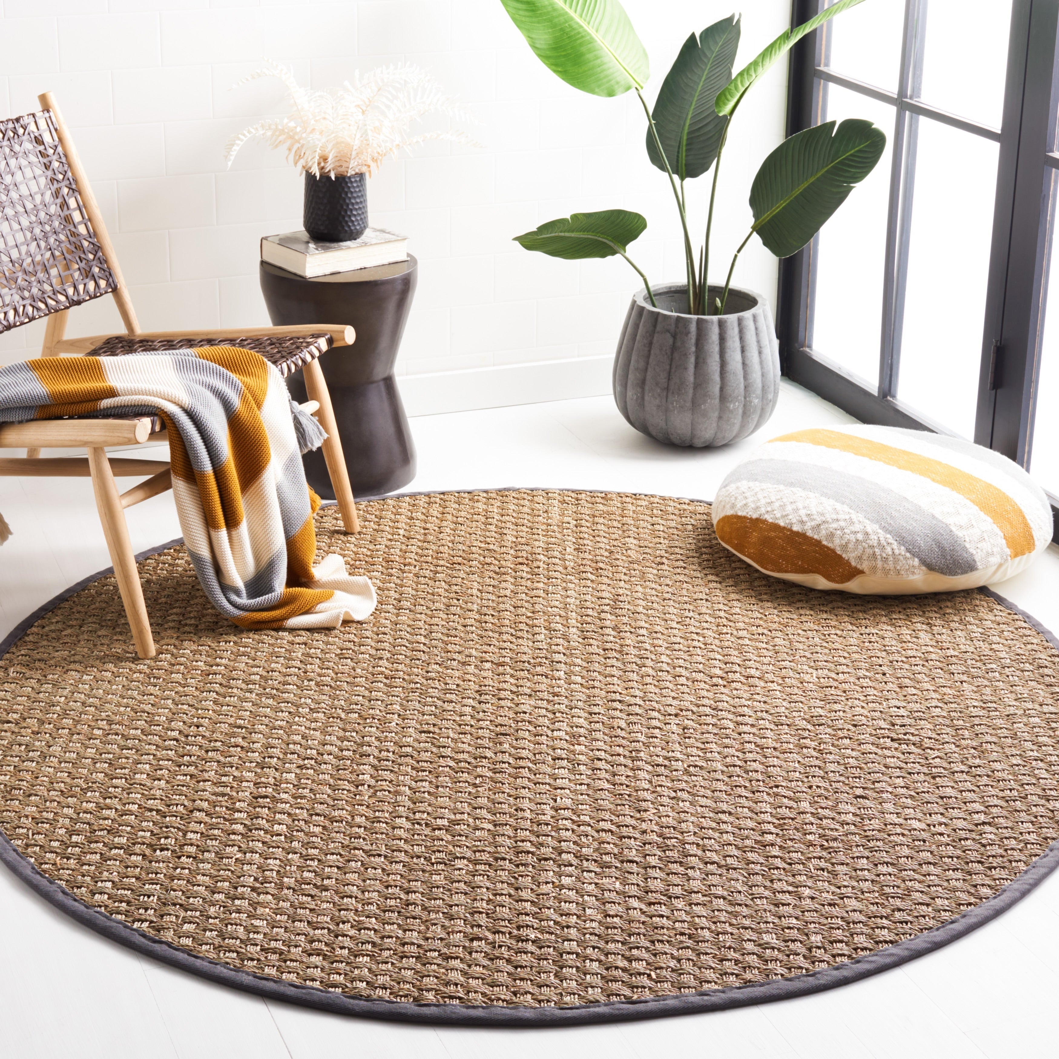 SAFAVIEH Natural Fiber Zymryd Basketweave Seagrass Rug