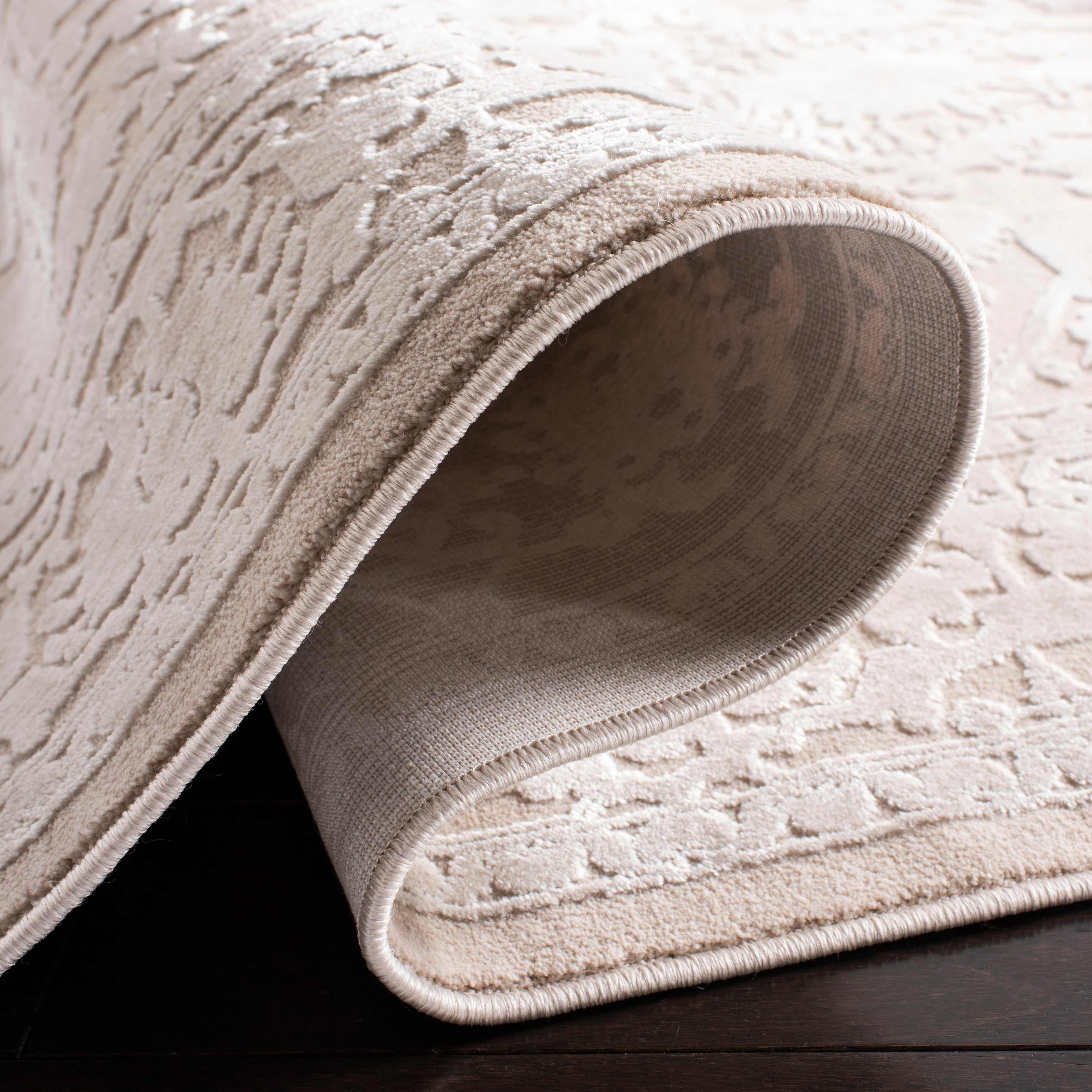 SAFAVIEH Reflection Eulalie Modern Oriental Rug