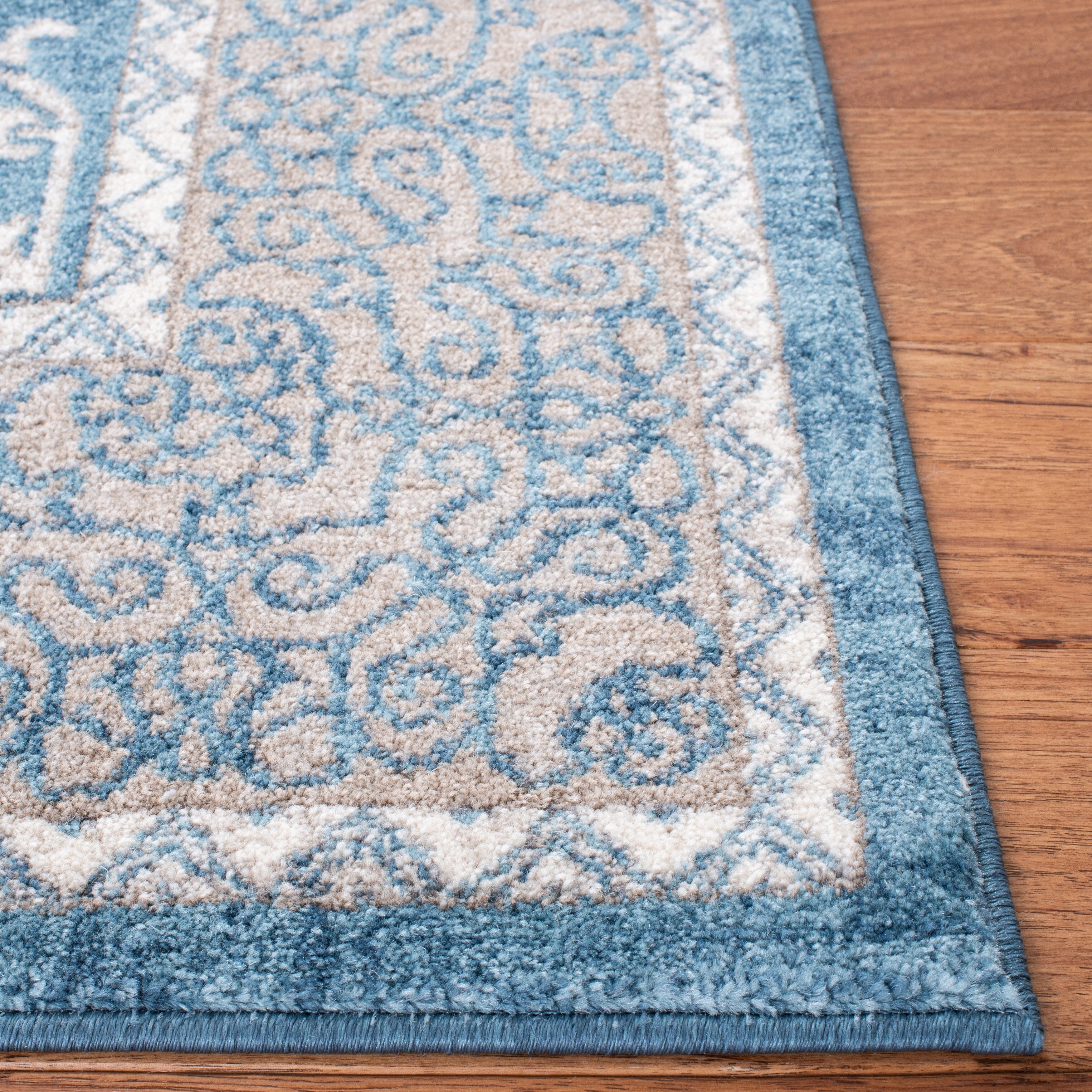 SAFAVIEH Sofia Glenna Vintage Oriental Medallion Rug