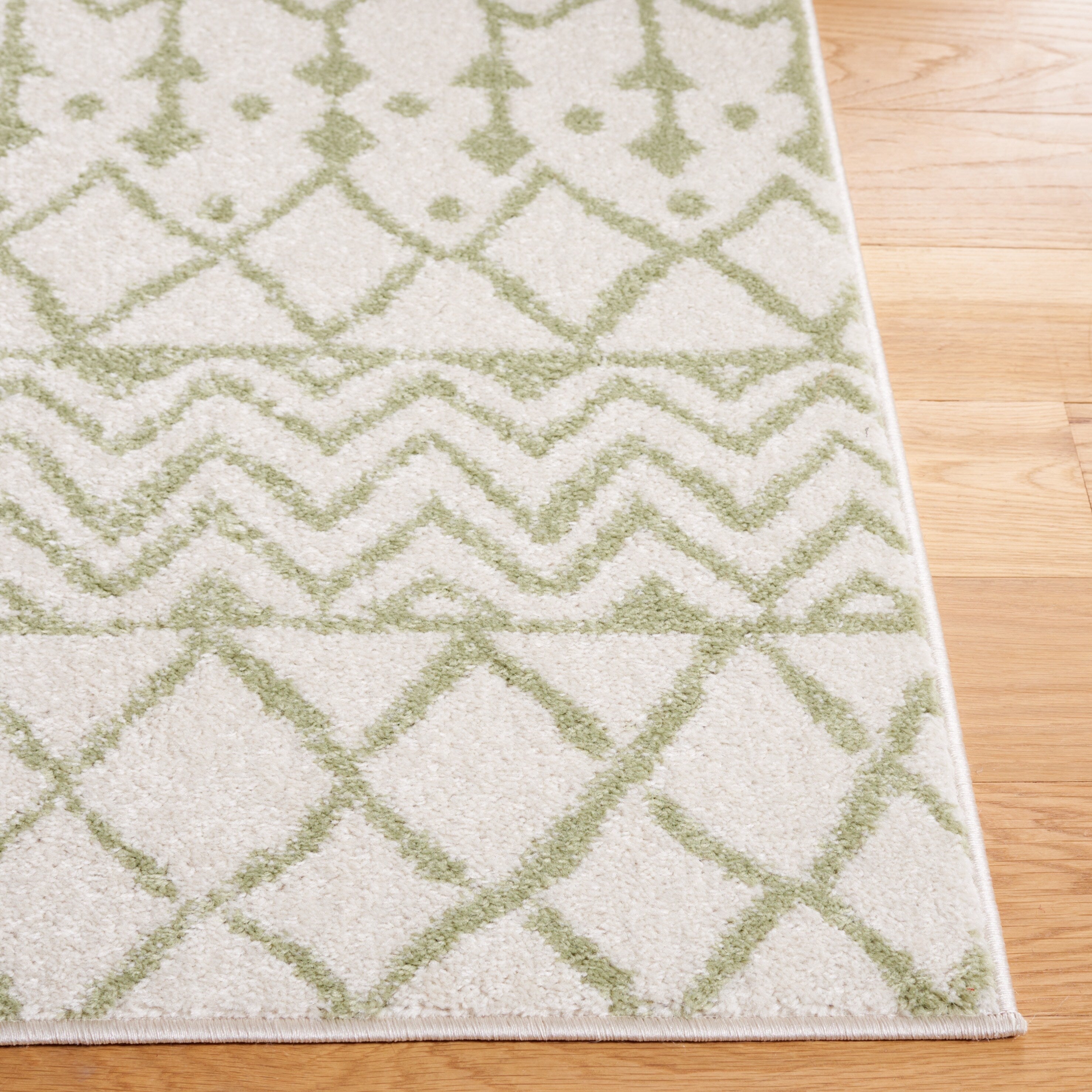 SAFAVIEH Tulum Metta Moroccan Boho Tribal Rug