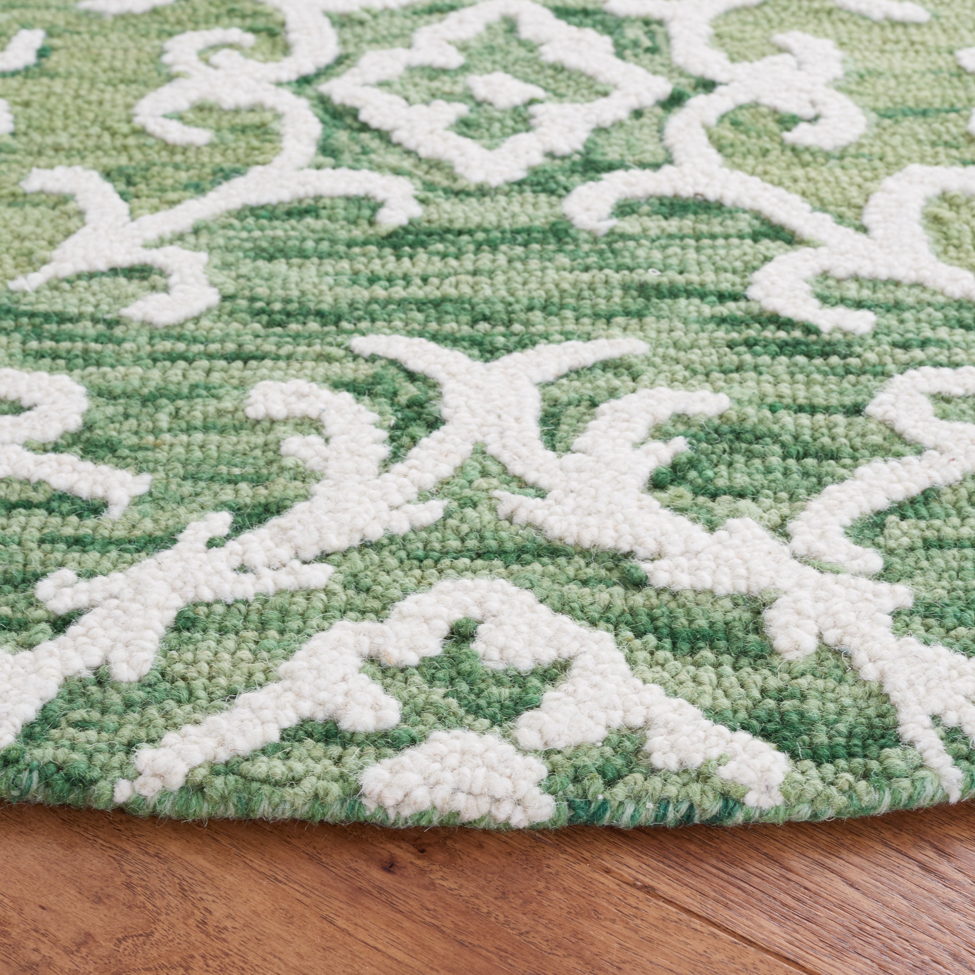 SAFAVIEH, Handmade Blossom Vesela Modern Floral Wool Rug
