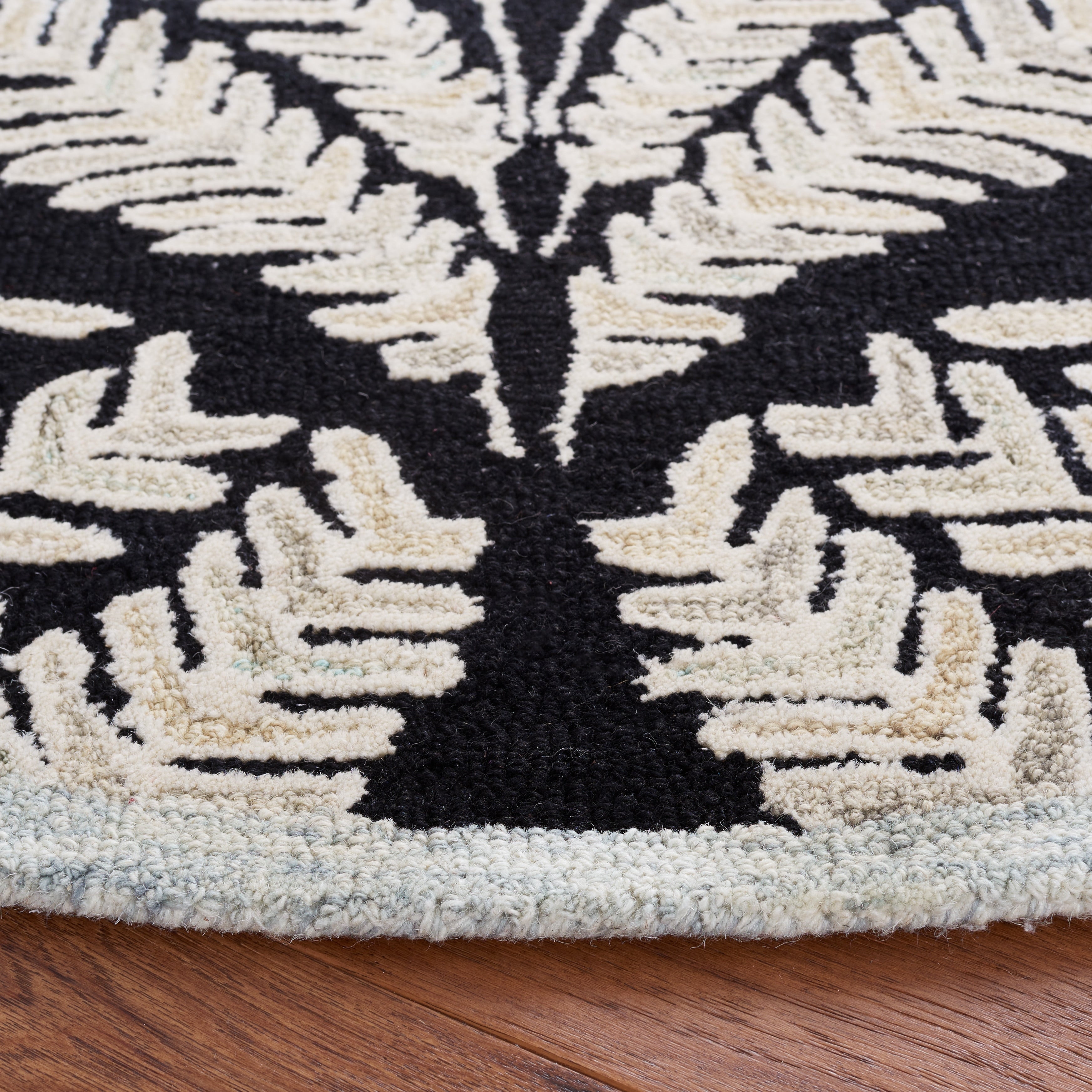 SAFAVIEH Handmade Capri Kert Wool Rug