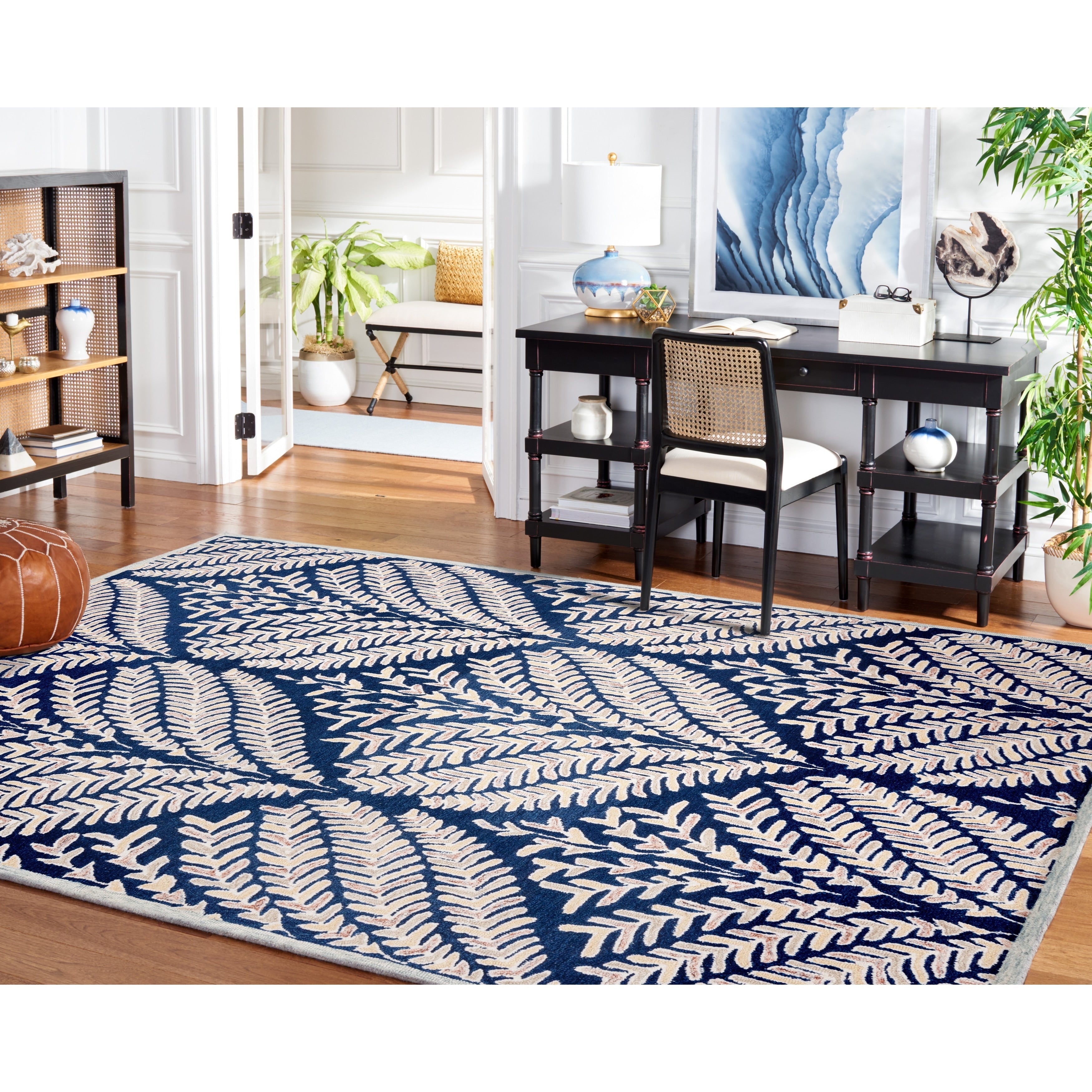 SAFAVIEH Handmade Capri Kert Wool Rug
