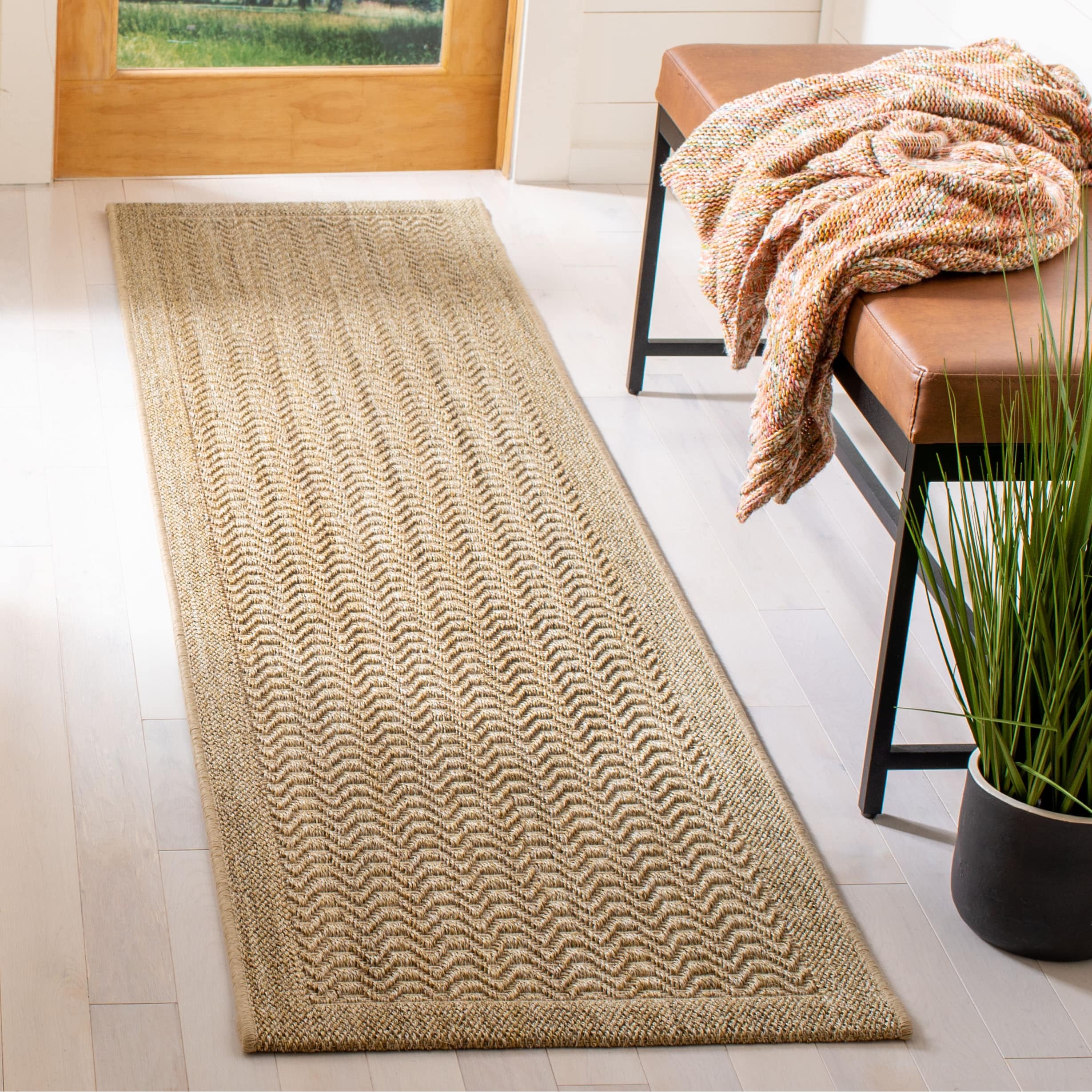 SAFAVIEH, Palm Beach Pearly Modern Sisal Rug