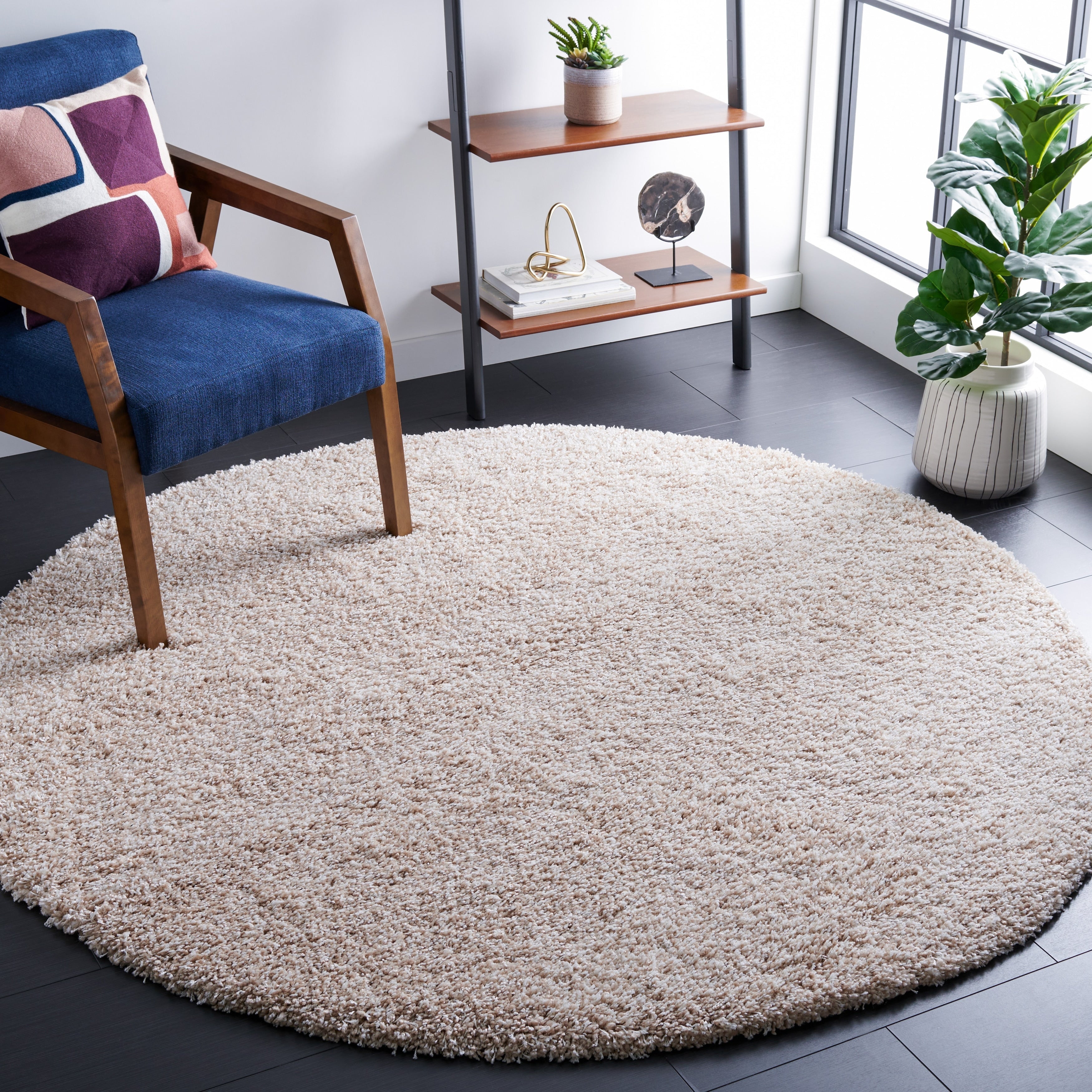 SAFAVIEH, Santa Monica Mahalia Shag 2-inch Thick Area Rug