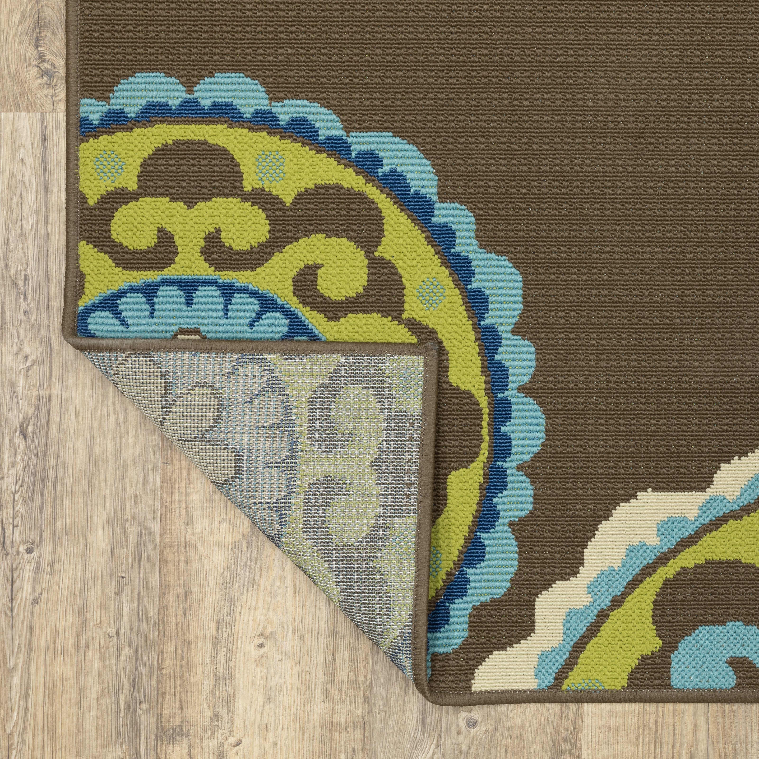 Vista Home Catalina Floral Medallions Indoor/ Outdoor Area Rug--