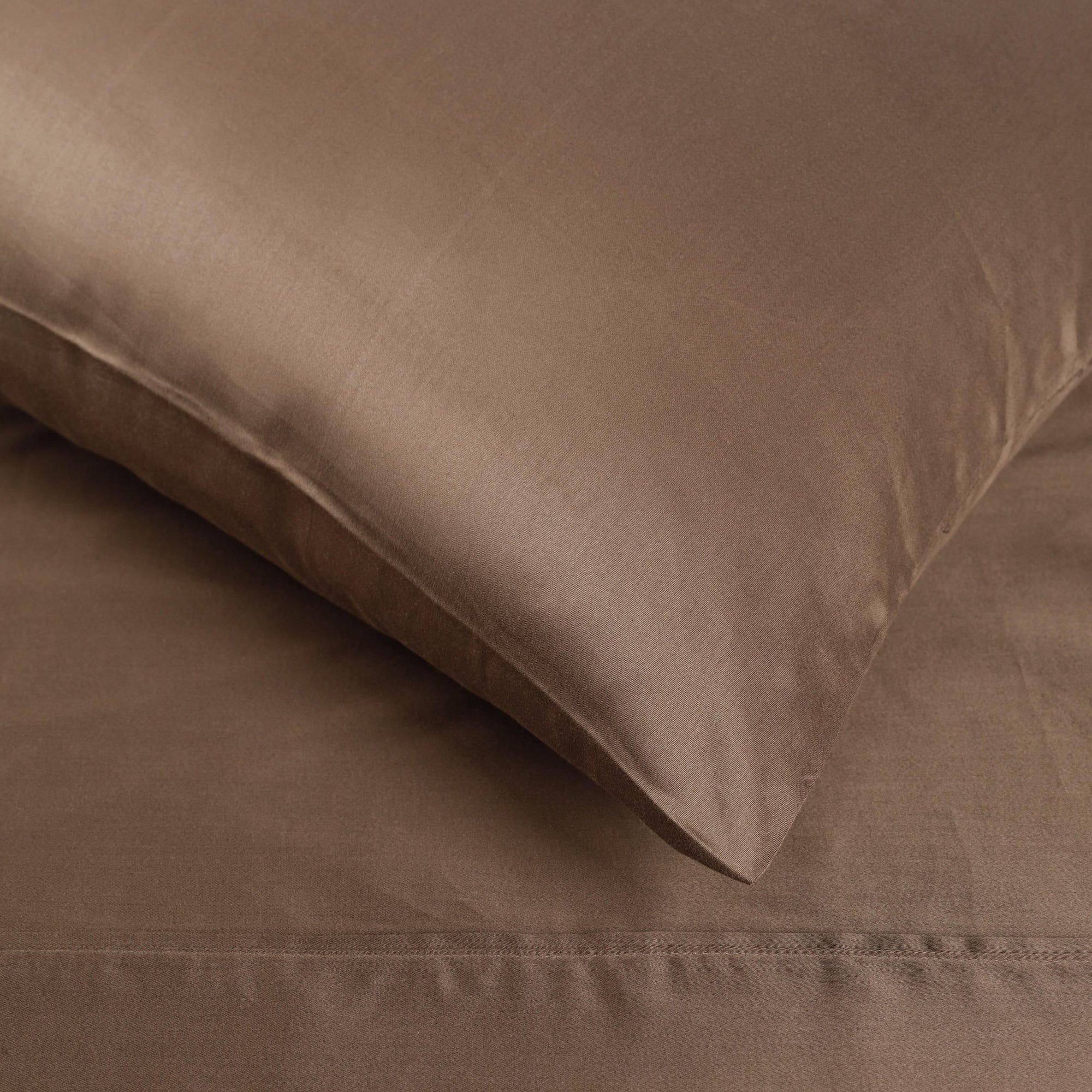 Superior Egyptian Cotton 400 Thread Count Solid Deep Pocket Bed Sheet Set