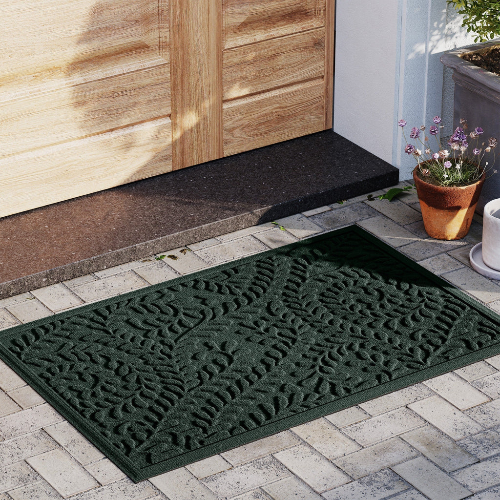 WaterHog Boxwood Indoor Outdoor Door Mat