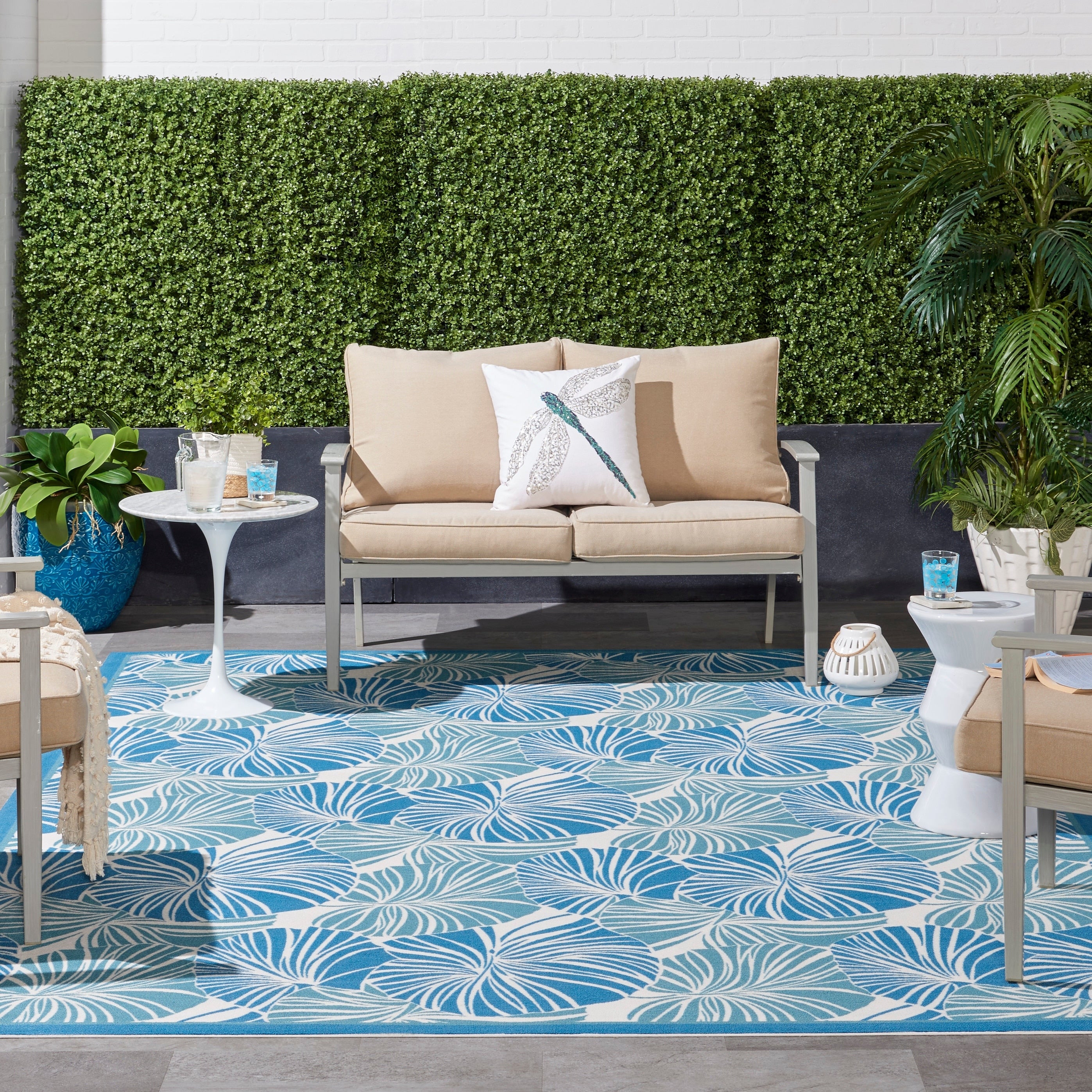 Waverly Sun N' Shade Modern Botanical Indoor/Outdoor Area Rug