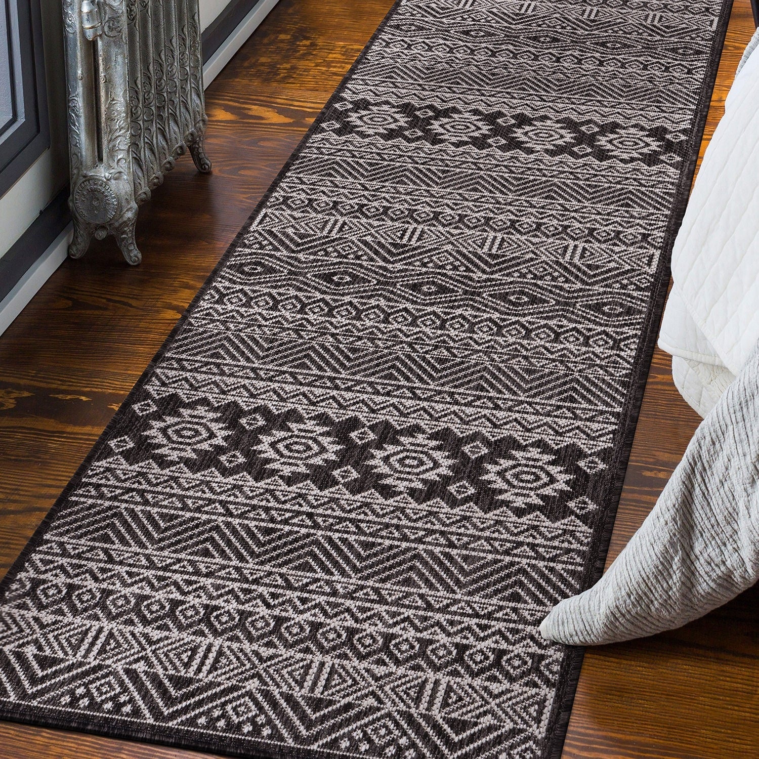 World Rug Gallery Distressed Geometric Bohemian Textured Flat Weave Indoor/Outdoor Area Rug