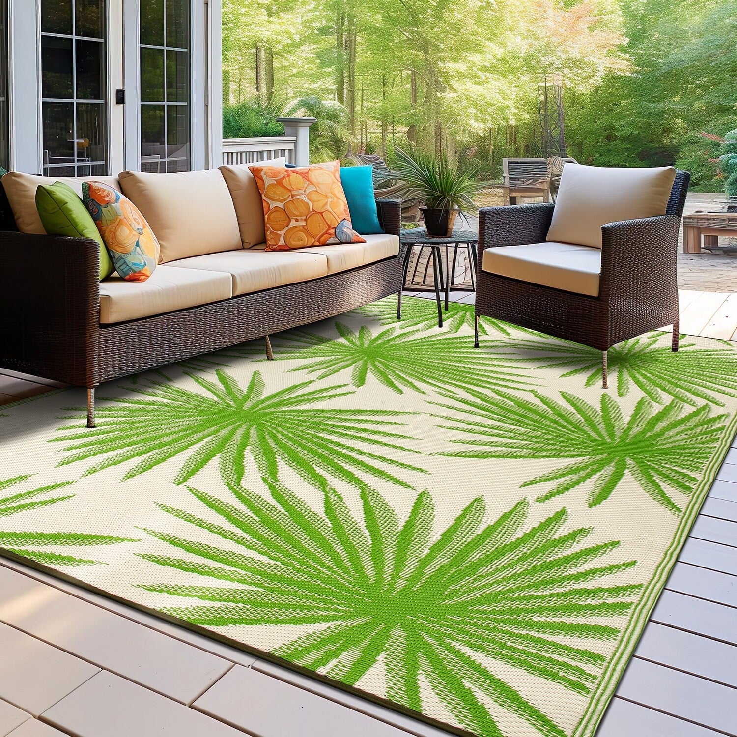 World Rug Gallery Floral Tropical Reversible Recycled Plastic Outdoor Rugs