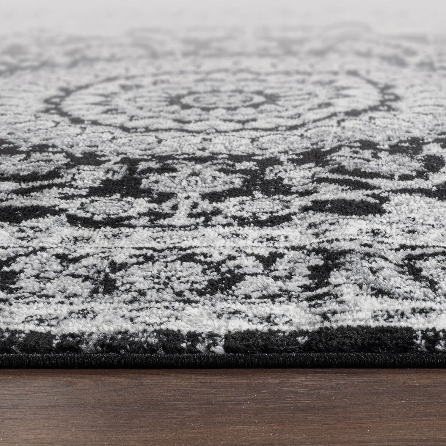 World Rug Gallery Traditional Oriental Medallion Area Rug