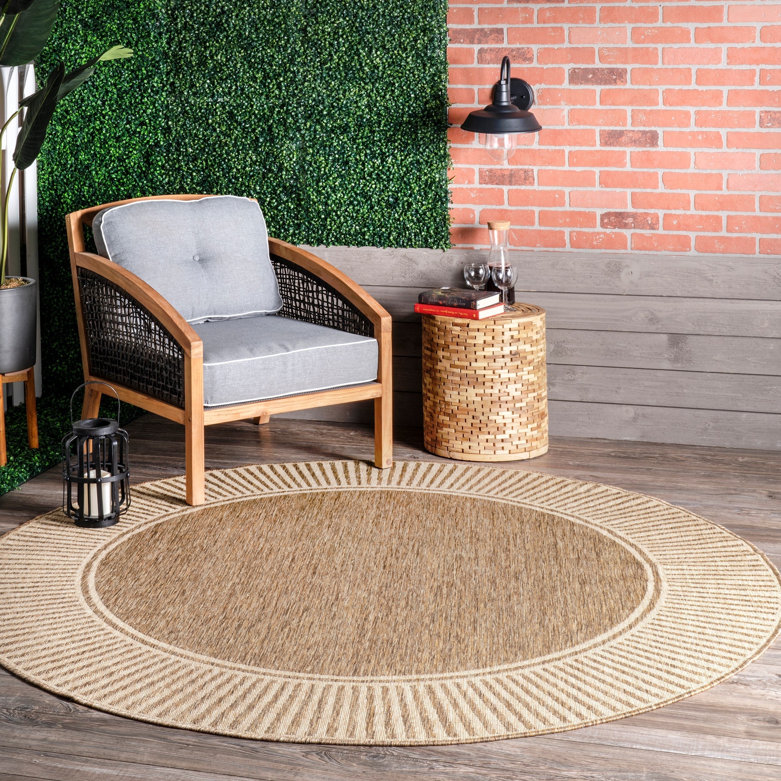 Nuloom Leah Classic Bordered Indoor/Outdoor Area Rug